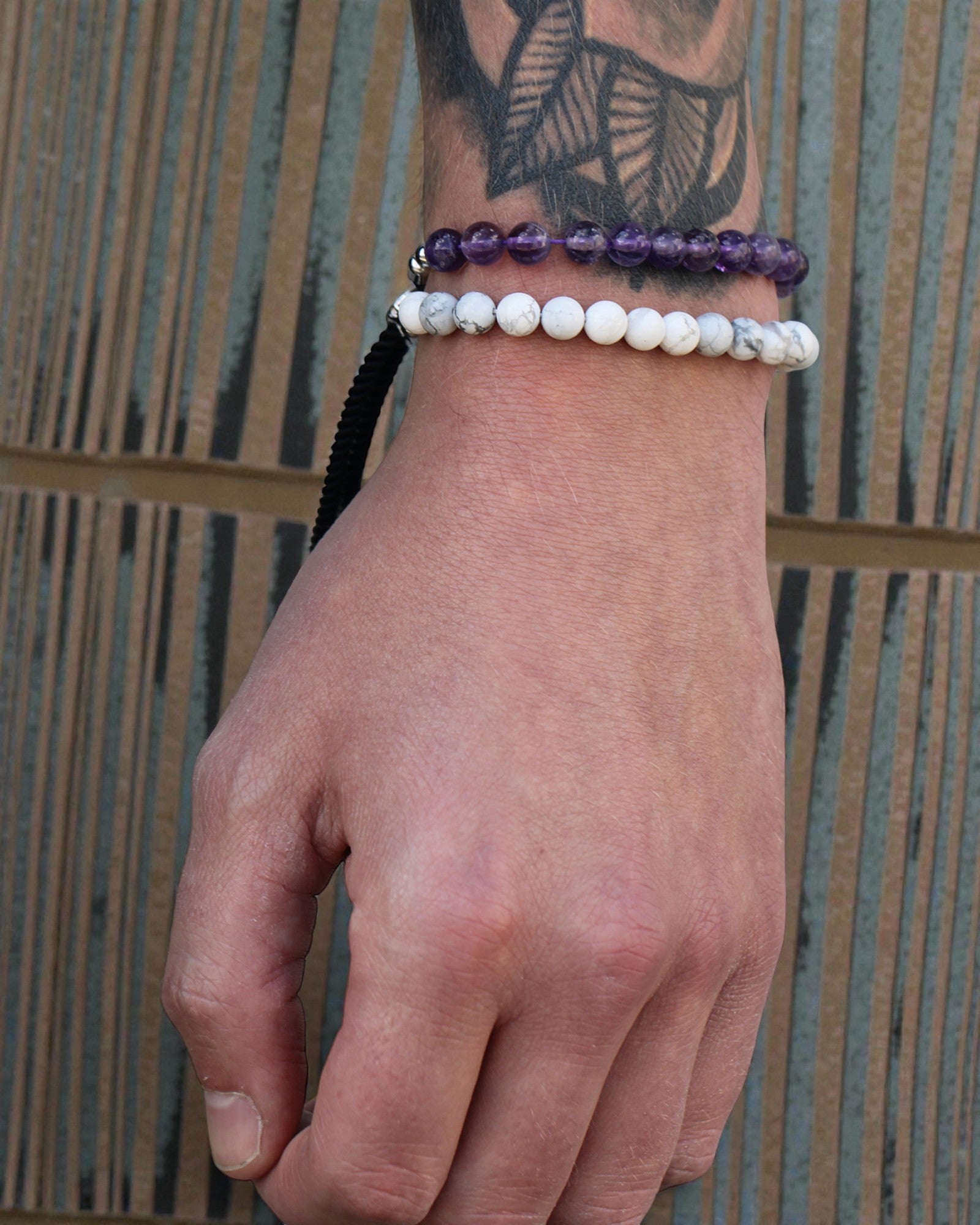 Ocean Calm – Brățară cu howlit alb și argint 925 pe șnur albastru-închis