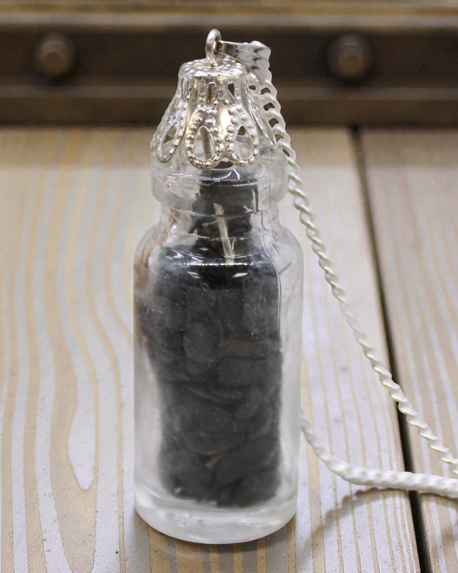 Talismanul puterii în nuanță de verde sticlă – Colier cu onix negru