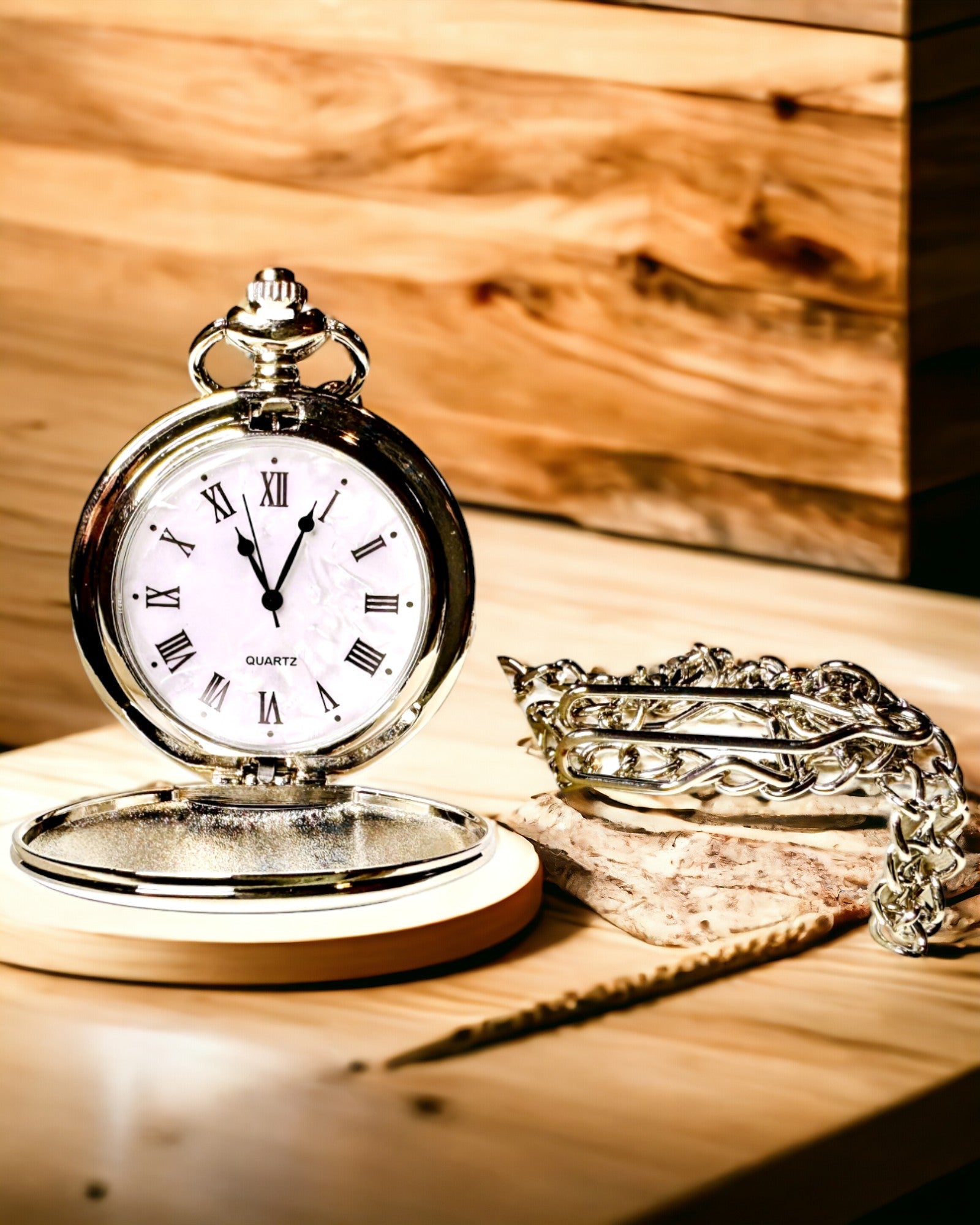 Ceas de buzunar clasic cu cifre romane și lanț, cu mecanism cu cuarț, strălucire de oțel - culoare argintie