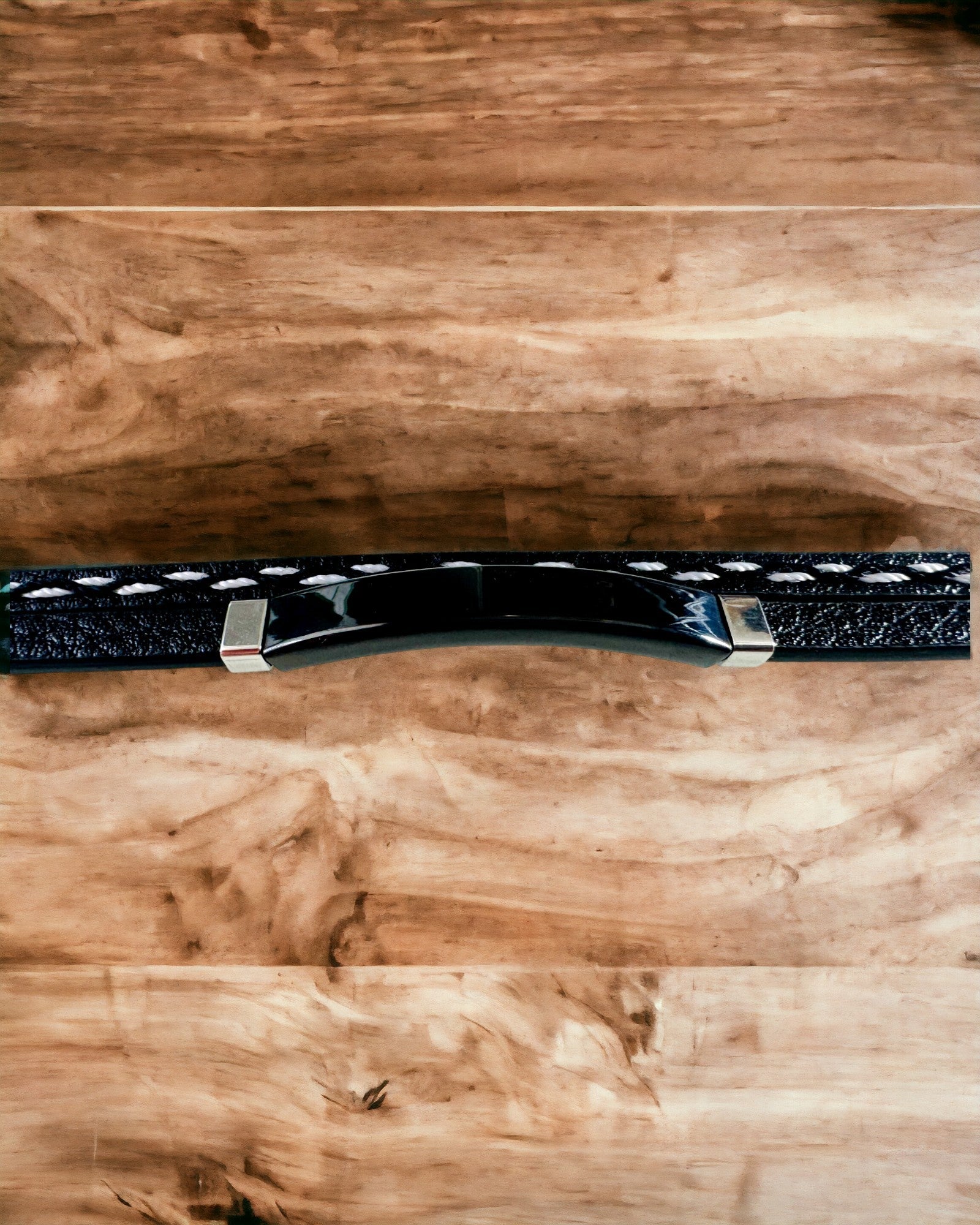 Brățară Sport din Piele PU și Oțel Inoxidabil cu Posibilitate de Gravare – 3 Culori