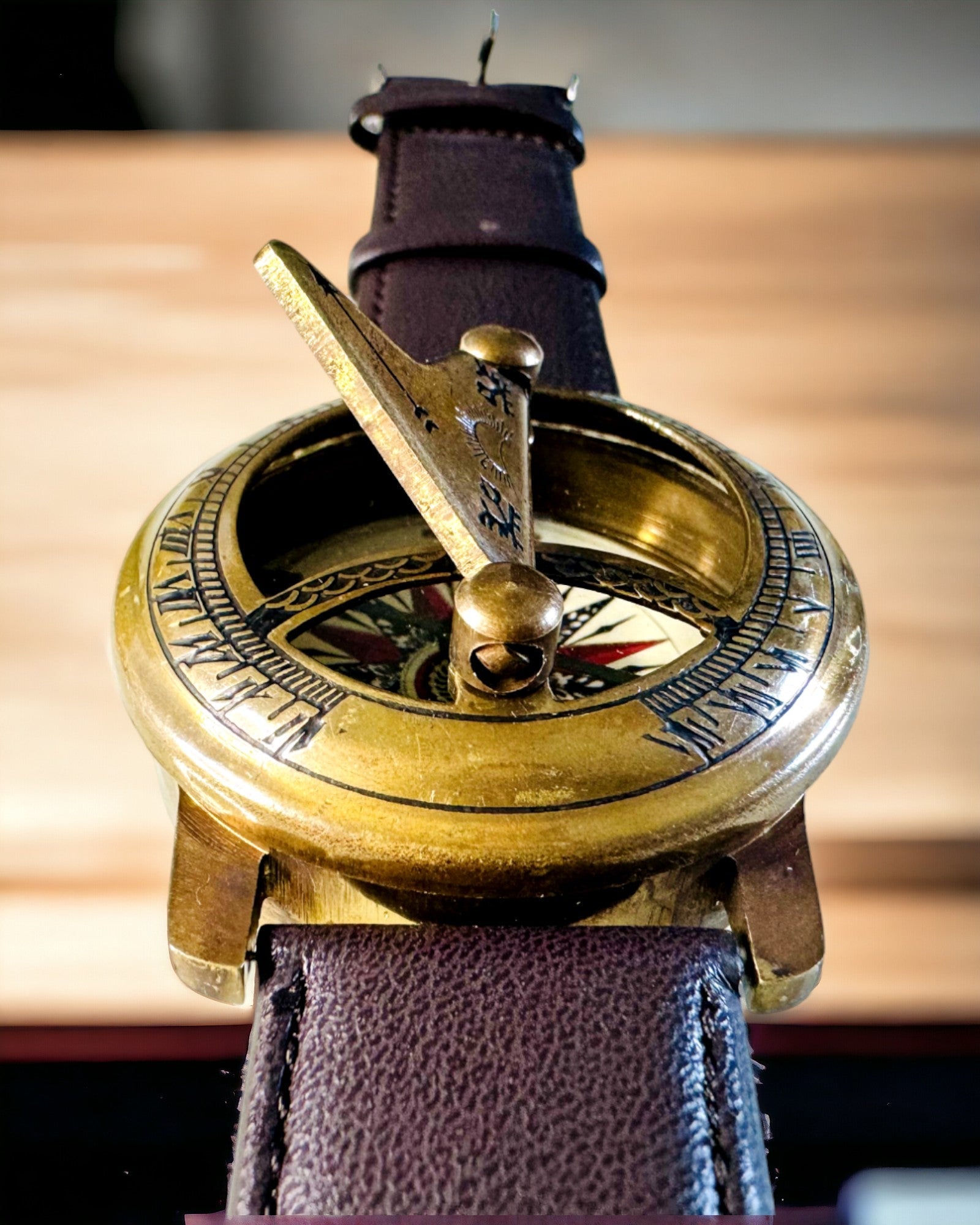 Ceas Solar cu Busolă - Lucrat Manual, Meșteșug Autentic, posibilitate de gravare