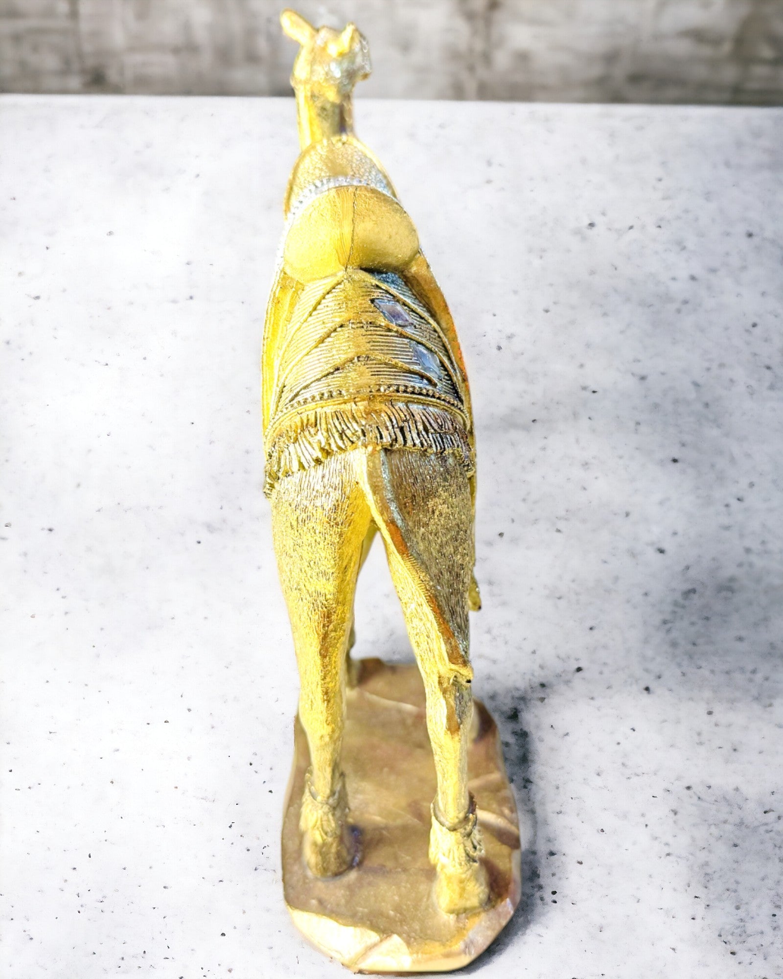 Statuetka Wędrowiec Pustyni Dekoracyjny Wielbłąd z Żywicy z Możliwością Grawerowania