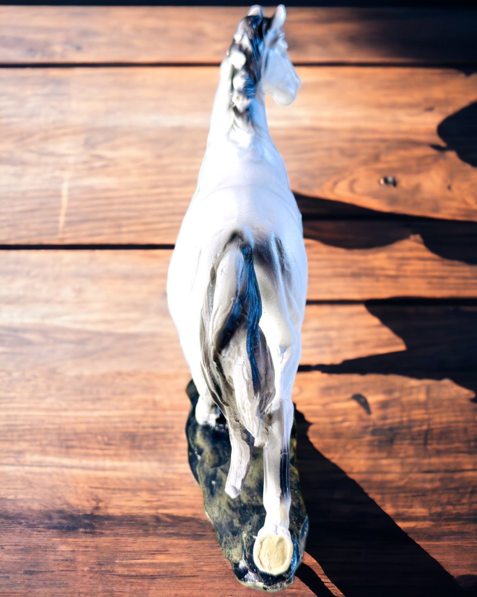 Sculptură de Cal - Figurină Decorativă cu Posibilitate de Gravare