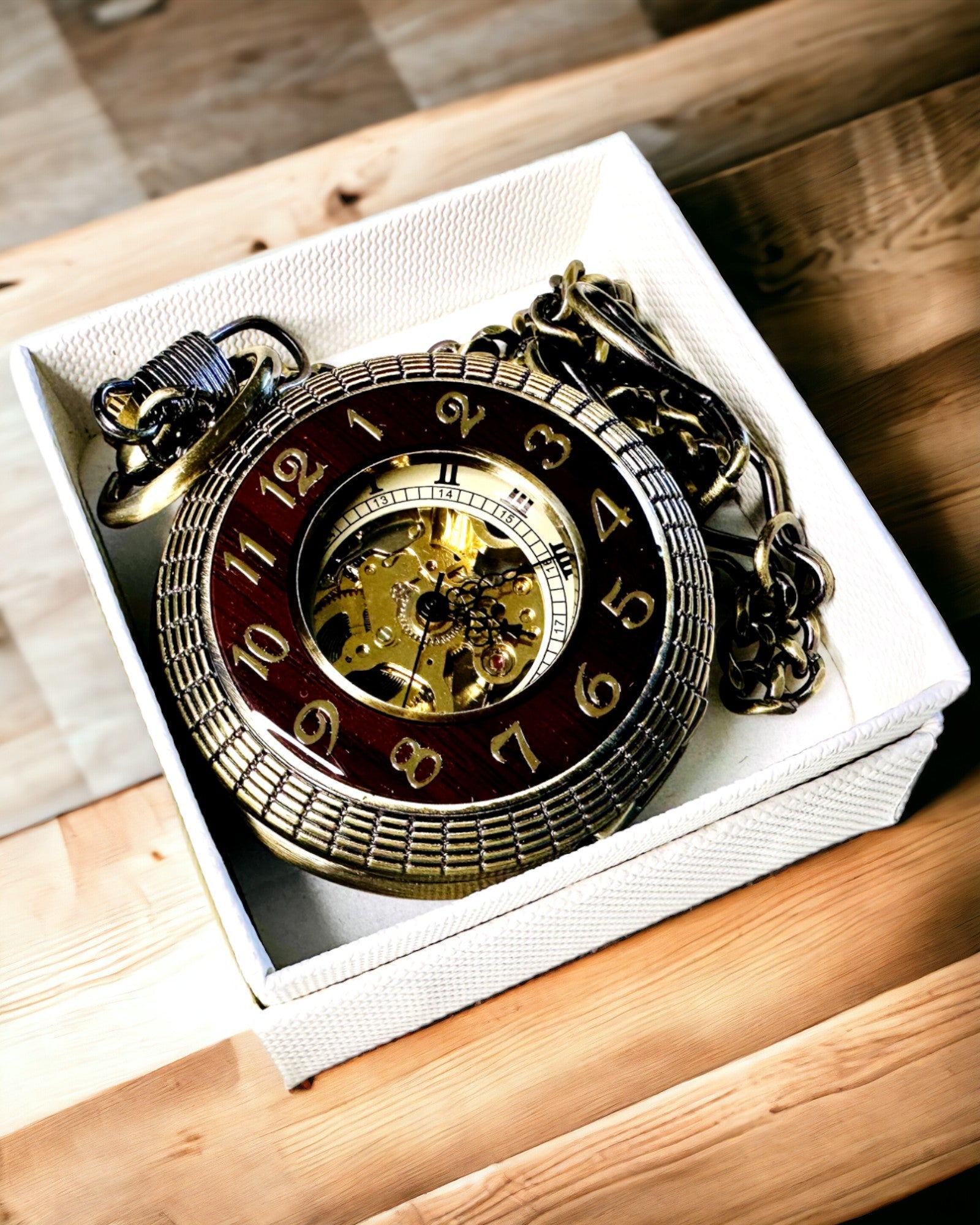 Ceas de buzunar cu mecanism vizibil – opțiune de personalizare prin gravare