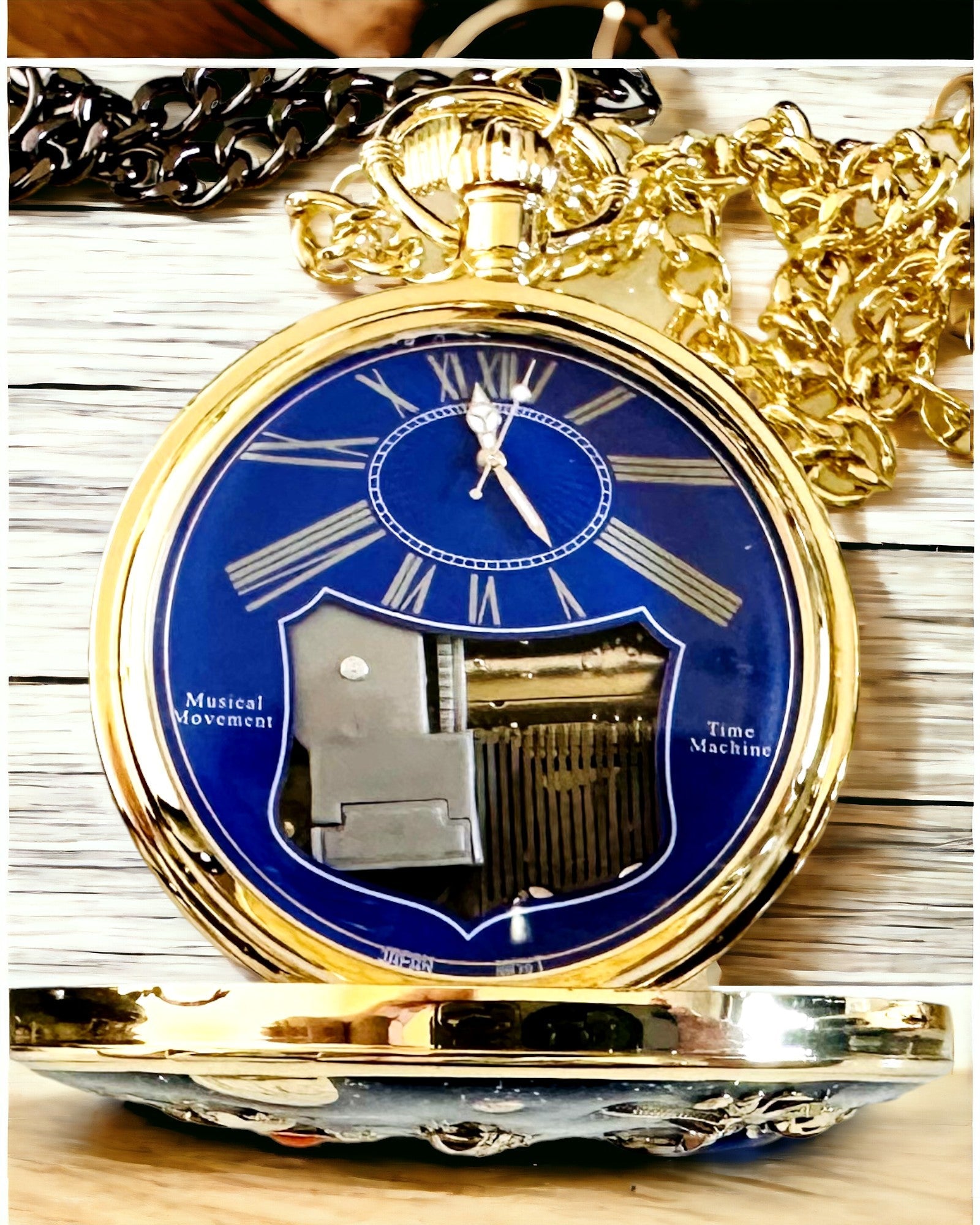 Ceas de buzunar "Astrum Temporis" - Ramă aurie. Posibilitate de personalizare cu gravură