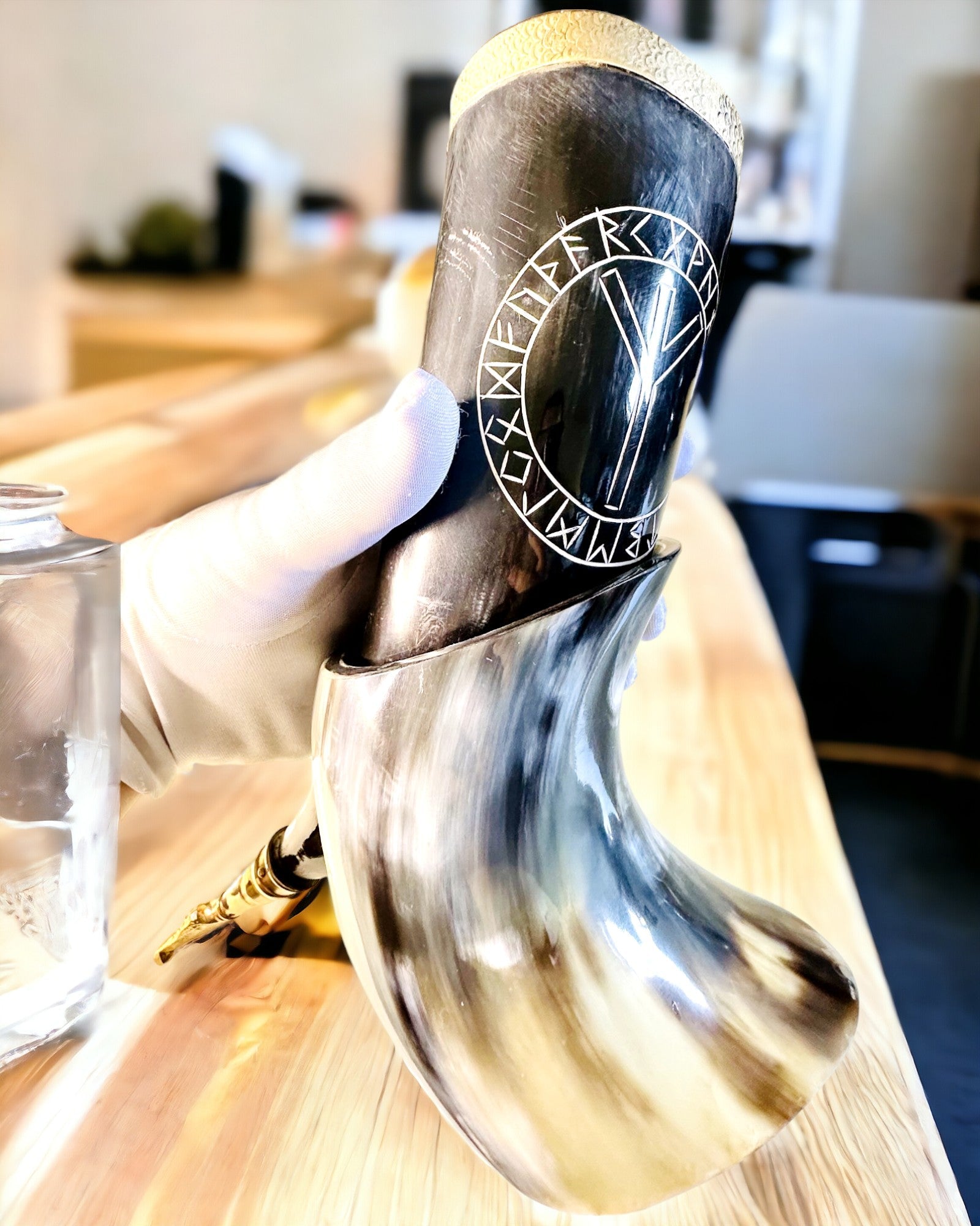 Cana din Corn "Viking Valor" - Gravură Manuală, Calitate Premium - 4 variante disponibile