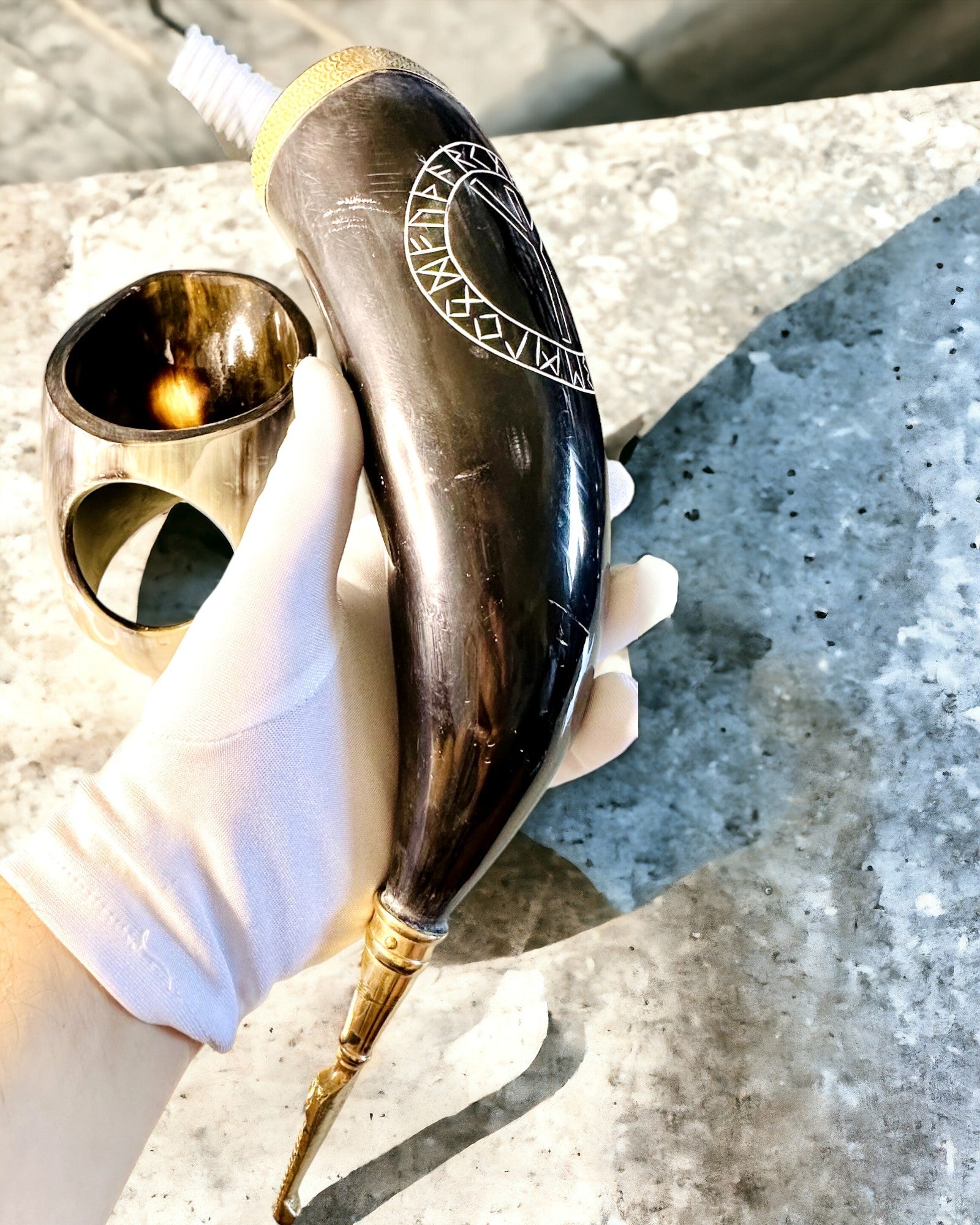 Cana din Corn "Viking Valor" - Gravură Manuală, Calitate Premium - 4 variante disponibile