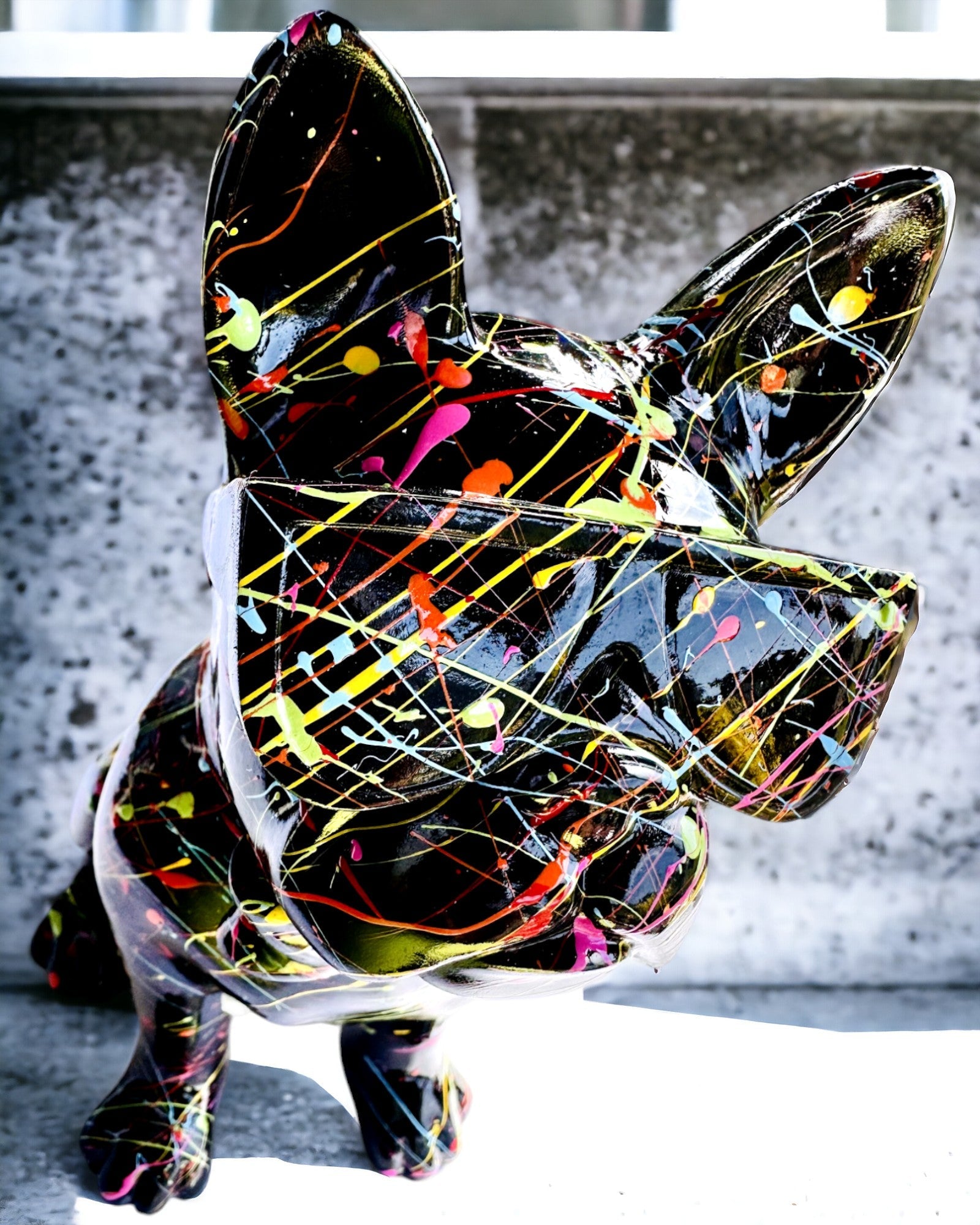 Kolorowy Psiak Artystyczny - Bulldog francez pictat manual, personalizare cu gravură, ideal pentru cadou