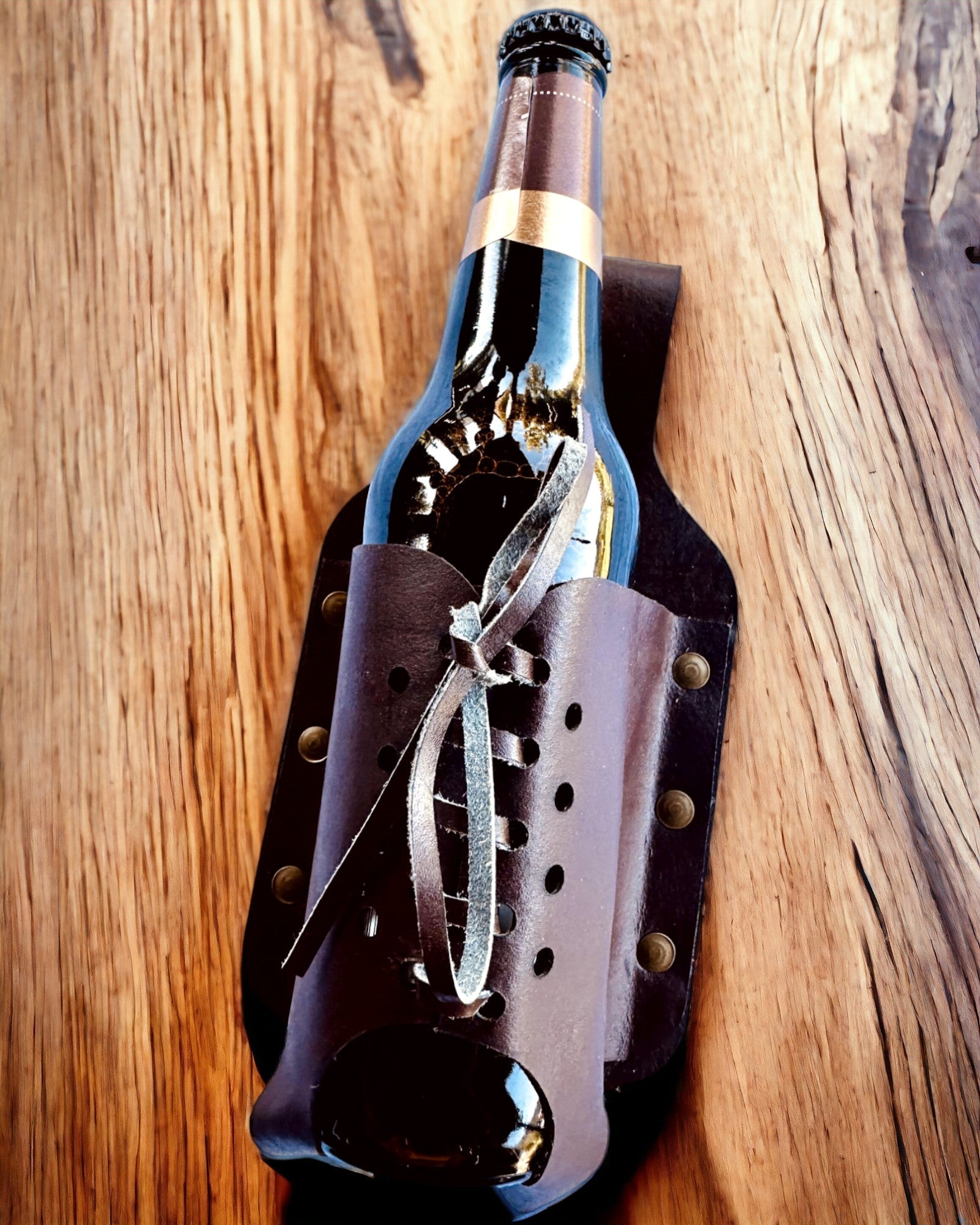 Husă din piele pentru sticlă "LeatherCraft Elegance" - posibilitate de personalizare