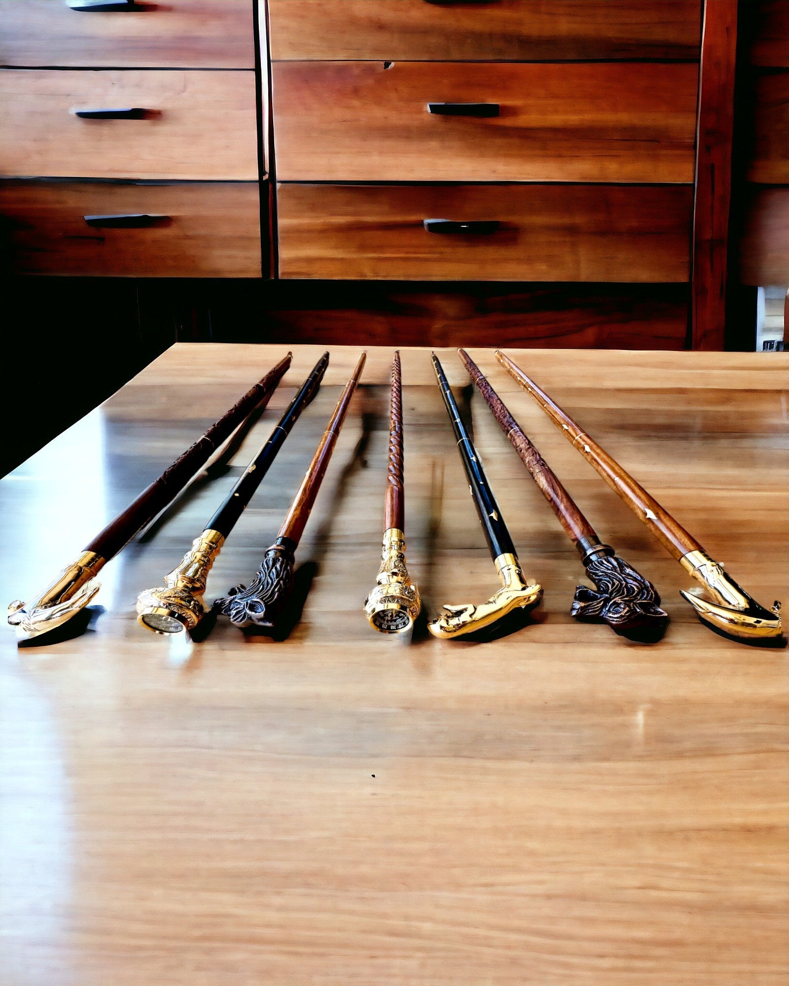 Baston de plimbare „Jaguar Elegance” din lemn de mango - posibilitate de personalizare cu gravură