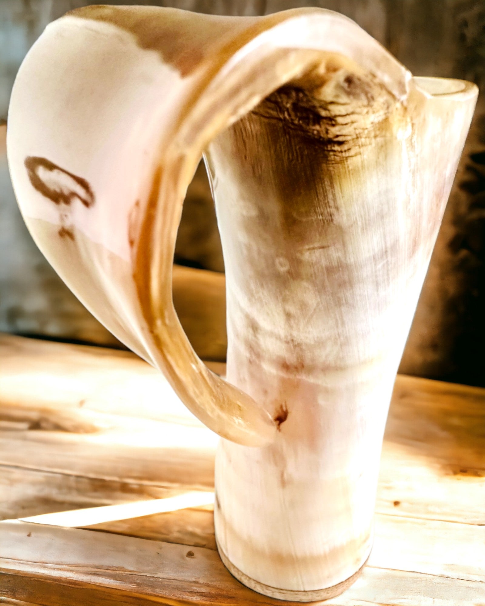 Kufel Rzeźbiony 'Majstersztyk' z możliwością personalizowania grawerem - 5 wariantów kolorystycznych