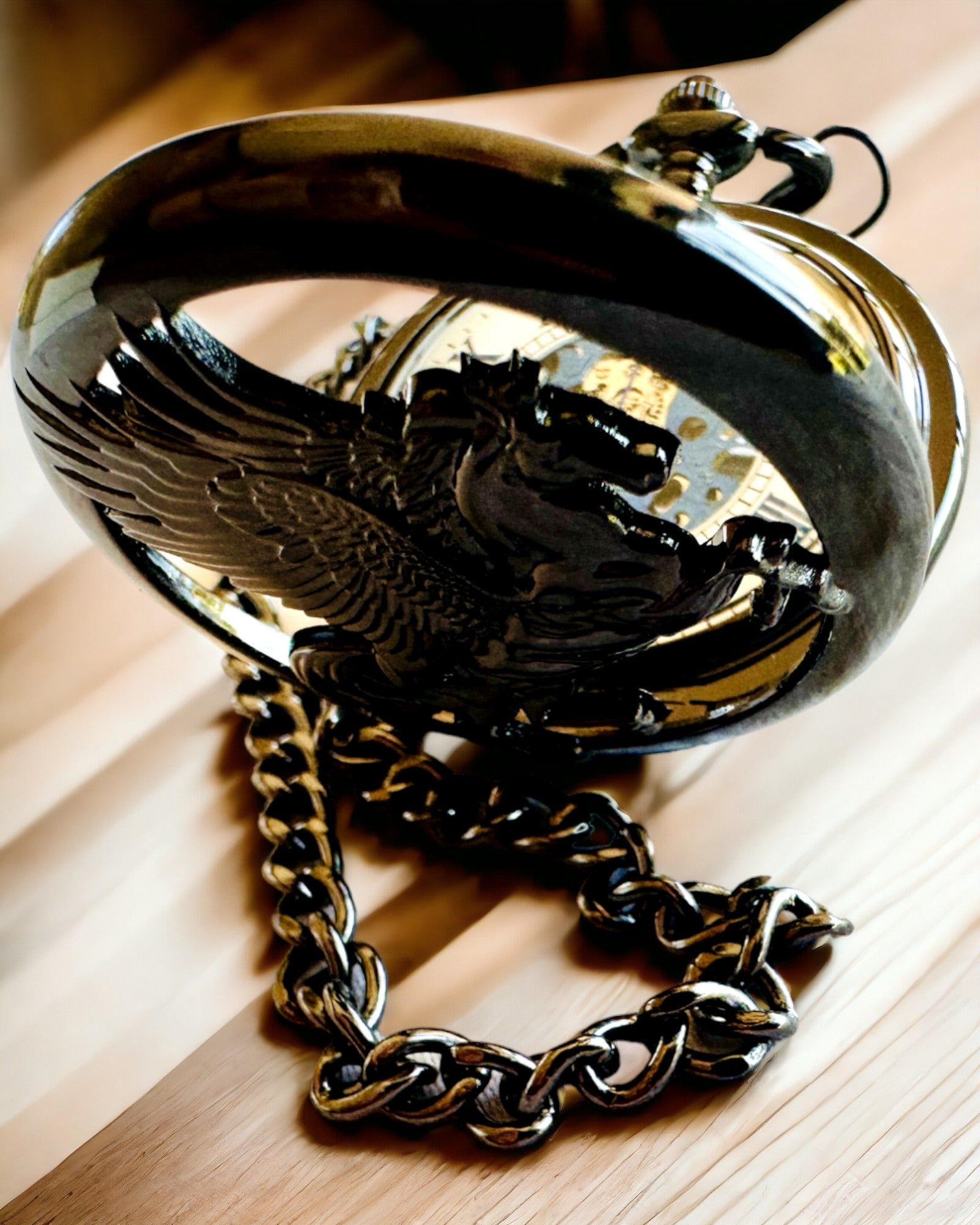 Ceas de buzunar "Equus Tempus" - Negru cu motiv de cal, posibilitate de personalizare cu gravură - cadran alb