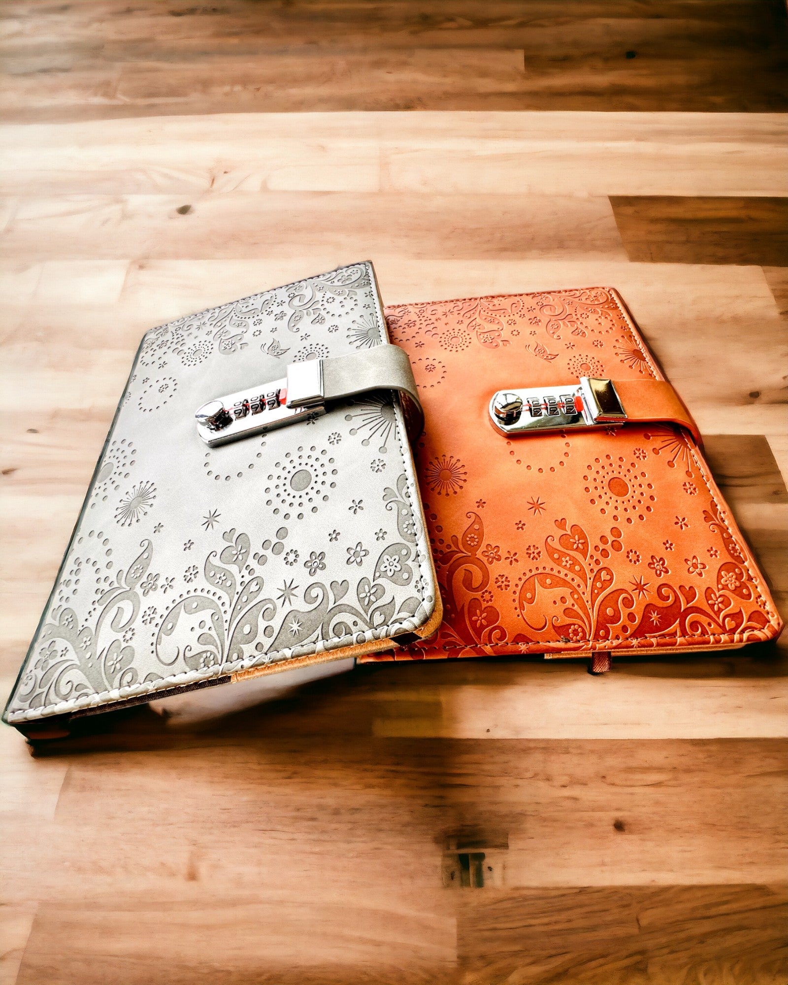 Notițele Exclusive, piele PU, A5 cu Lacăt cu Cod - "Secret Journal", personalizare cu gravură