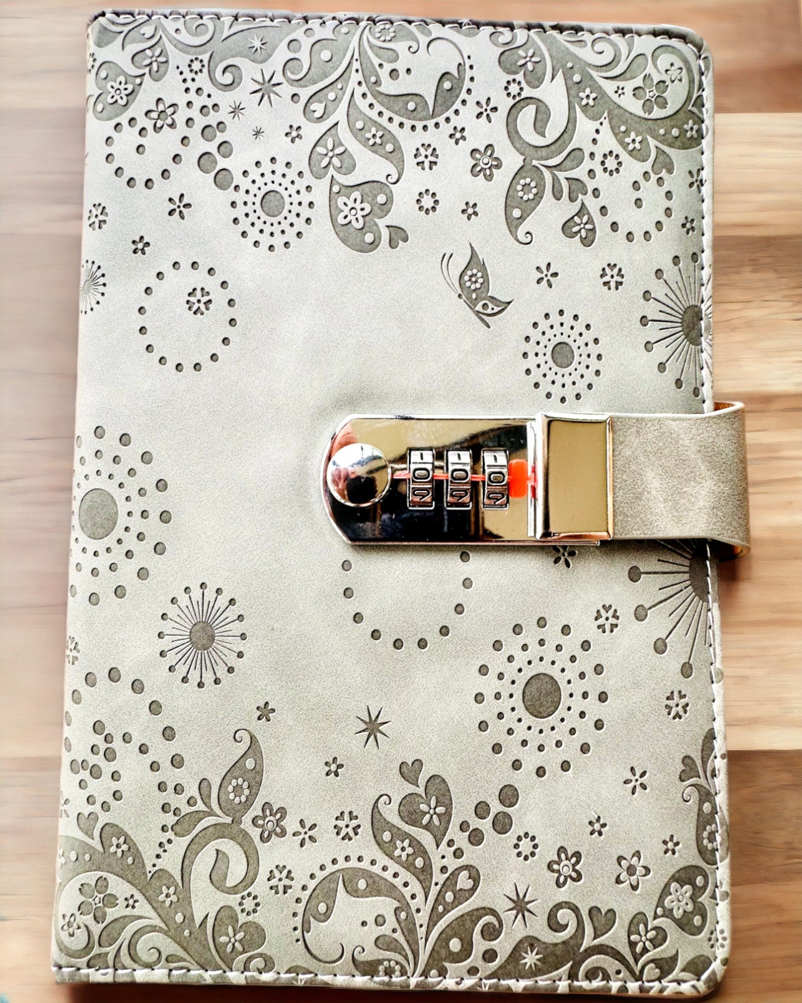 Notițele Exclusive, piele PU, A5 cu Lacăt cu Cod - "Secret Journal", personalizare cu gravură