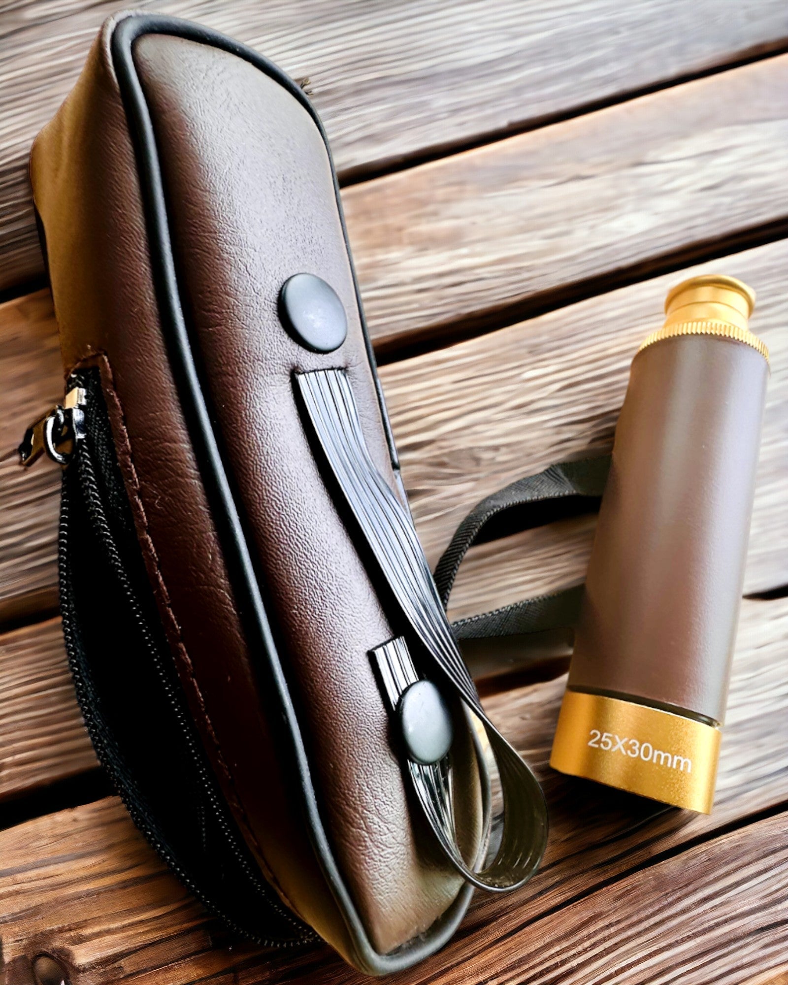 Lunetă Monoculară Explorer 25x30 - Telescop Portabil, Pliabil de Mână, posibilitate de personalizare cu gravură