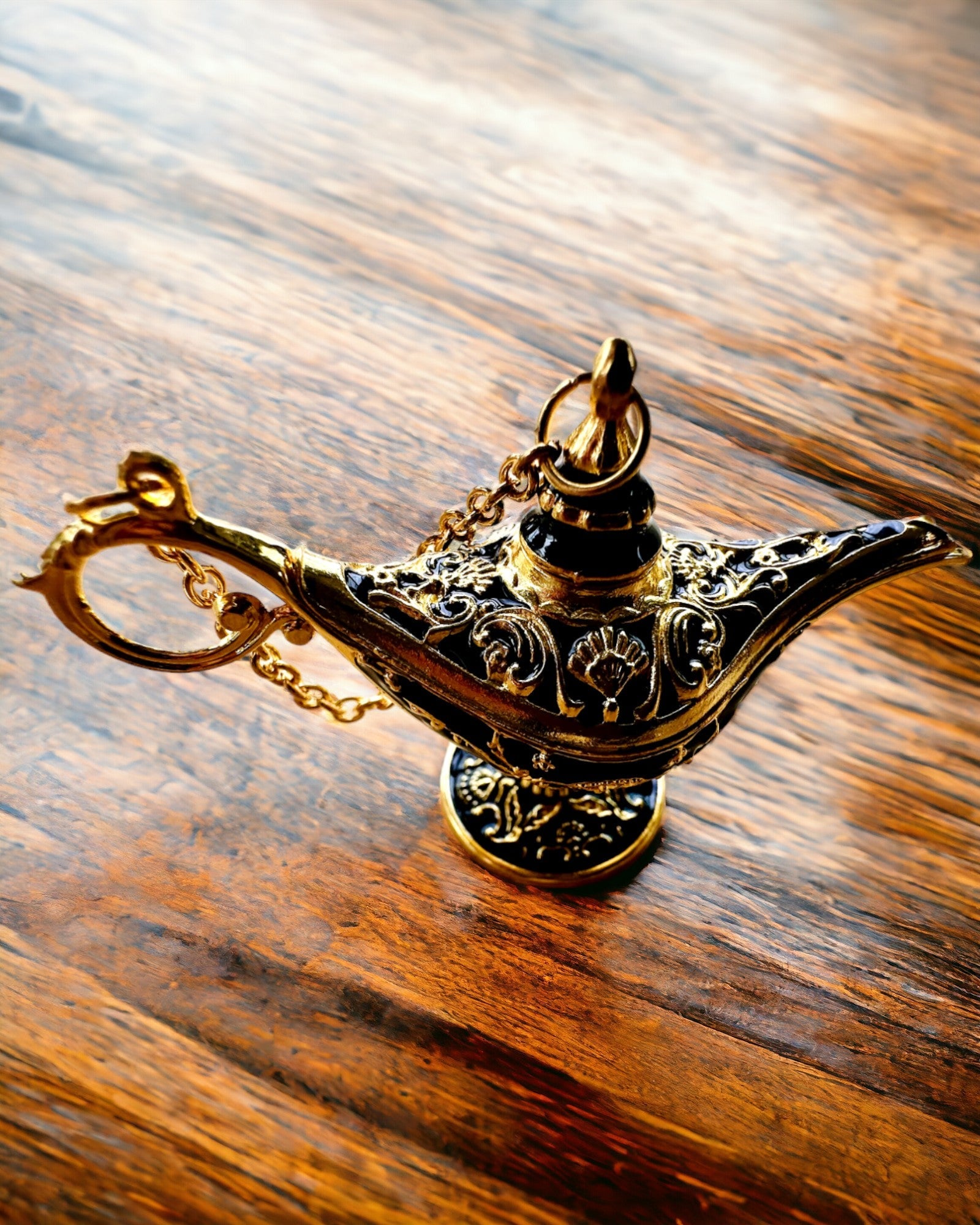 Mică lampă magică Aladin de 4 cm, breloc, 6 variante de culori - Amintiri fermecate, personalizare cu gravură