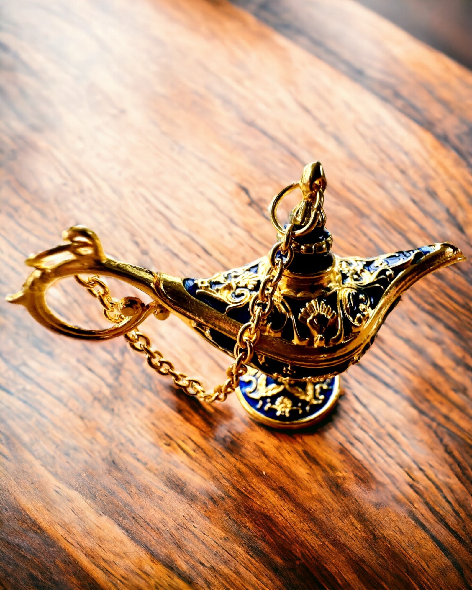 Mică lampă magică Aladin de 4 cm, breloc, 6 variante de culori - Amintiri fermecate, personalizare cu gravură