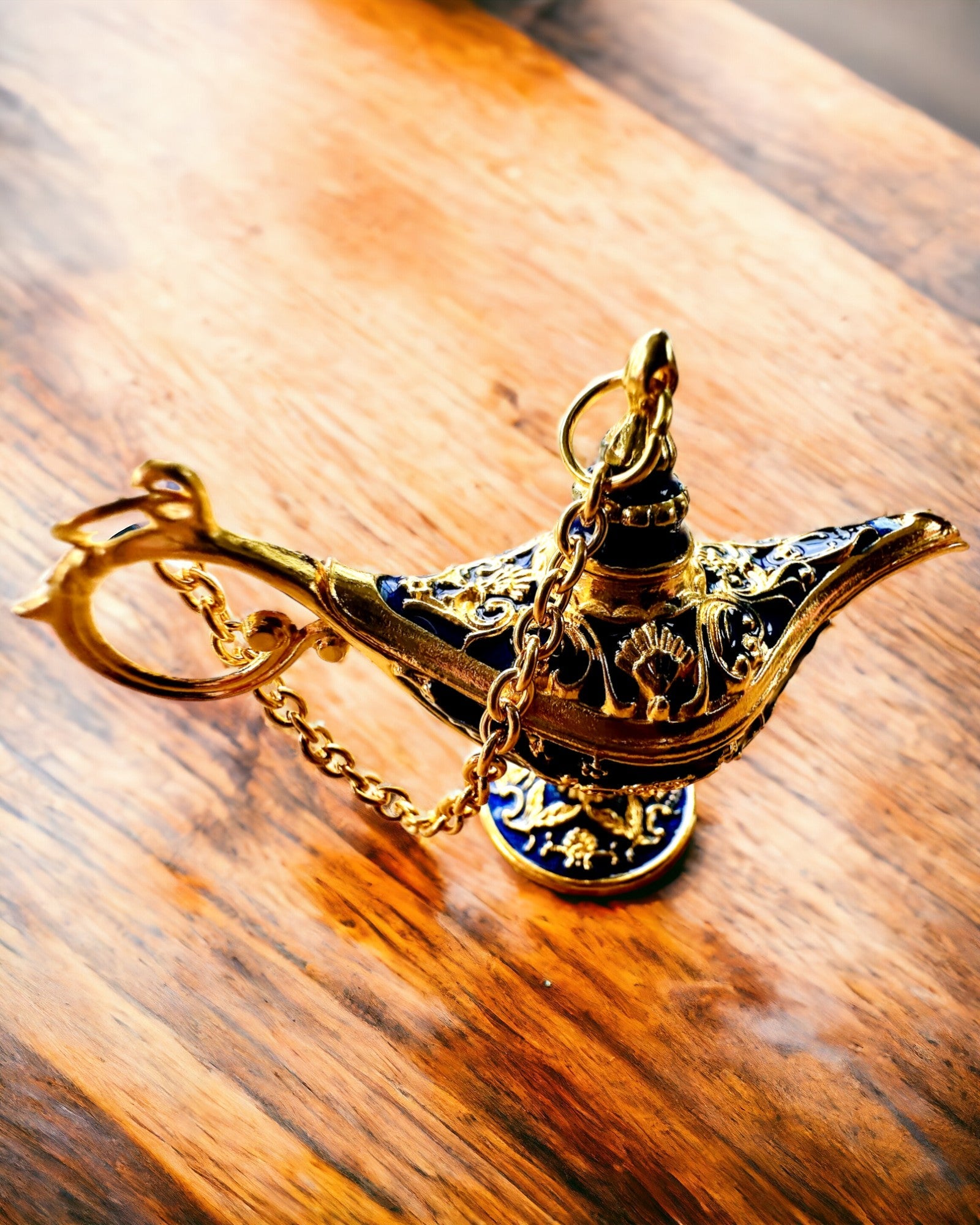 Mică lampă magică Aladin de 4 cm, breloc, 6 variante de culori - Amintiri fermecate, personalizare cu gravură
