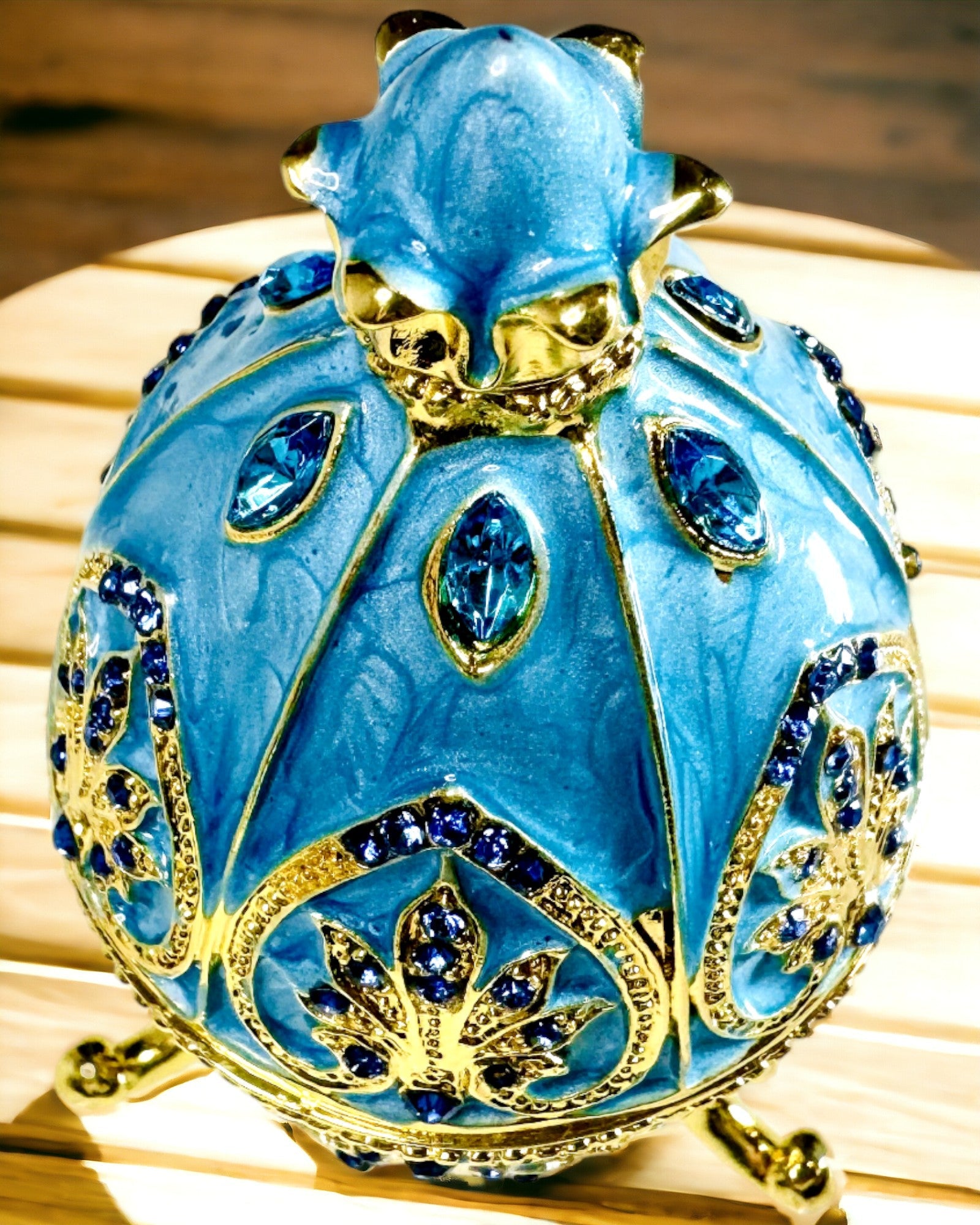 Ou Faberge Ceresc – Organizator de Bijuterii Emailat - culoare albastru cer senin. Personalizare cu gravură