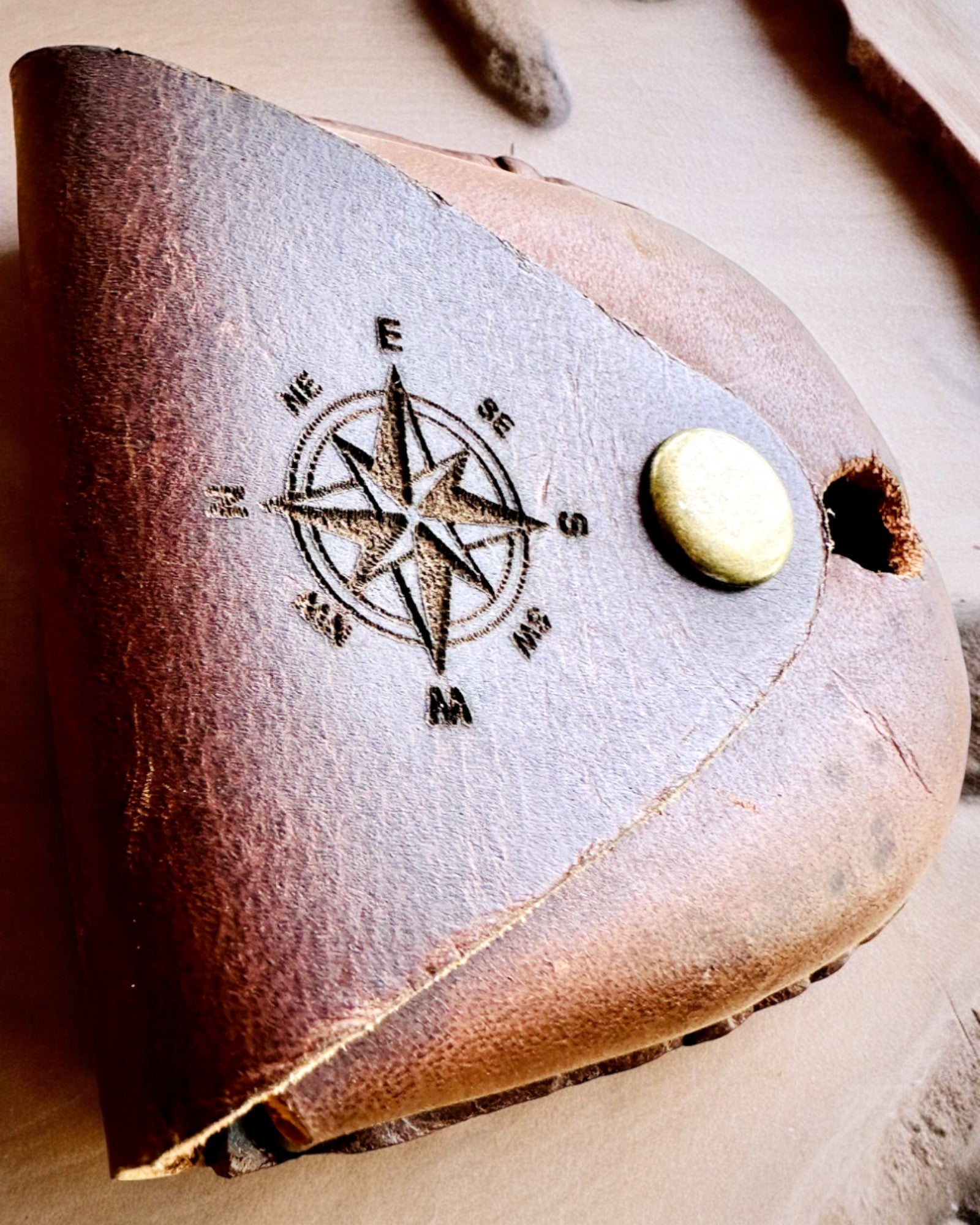 Etui din piele „Odkrywca” - pentru busolă compactă sau ceas de buzunar - posibilitate de personalizare cu gravură