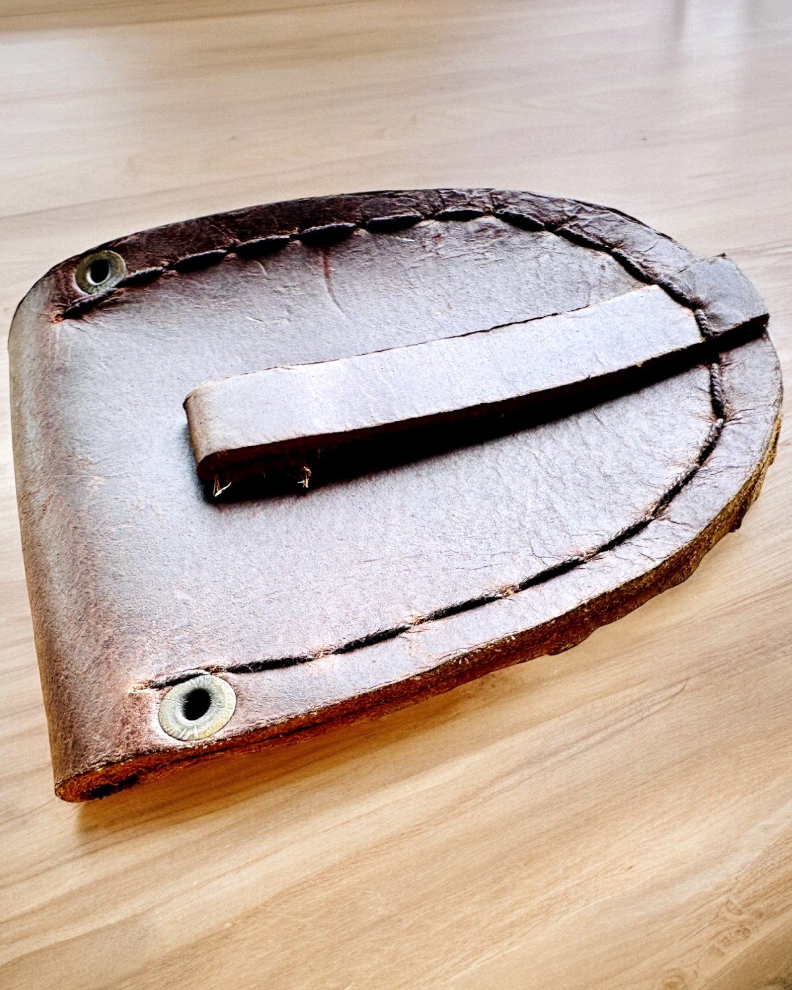 Etui din piele „Odkrywca” - pentru busolă compactă sau ceas de buzunar - posibilitate de personalizare cu gravură