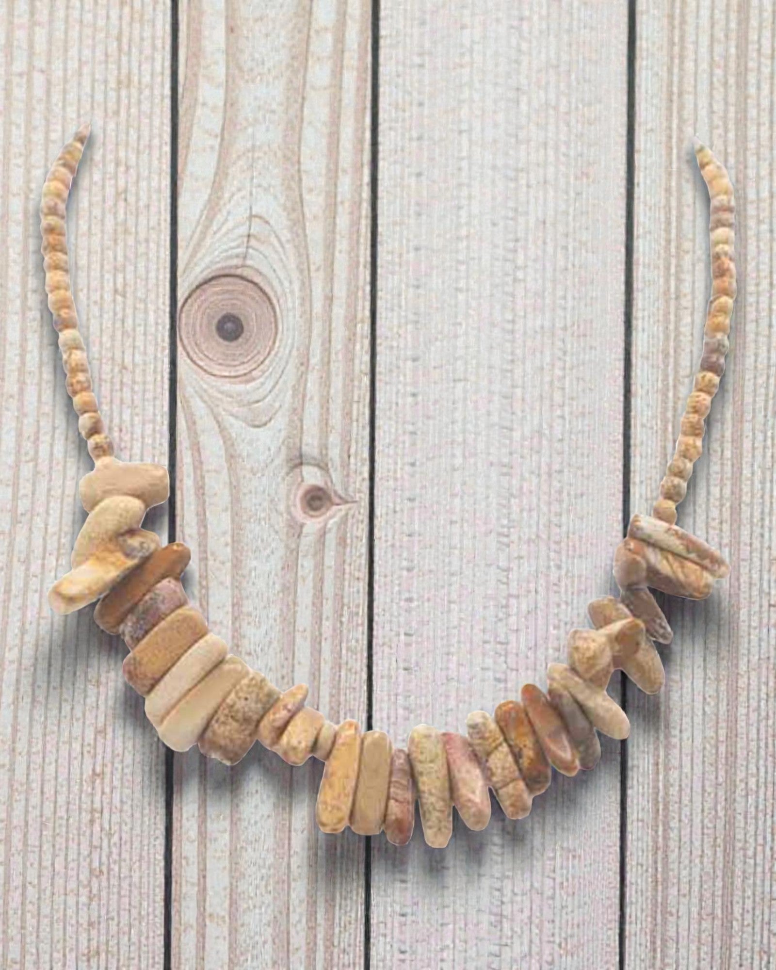 Colier cu piatră prețioasă Longstone – piatră-hartă