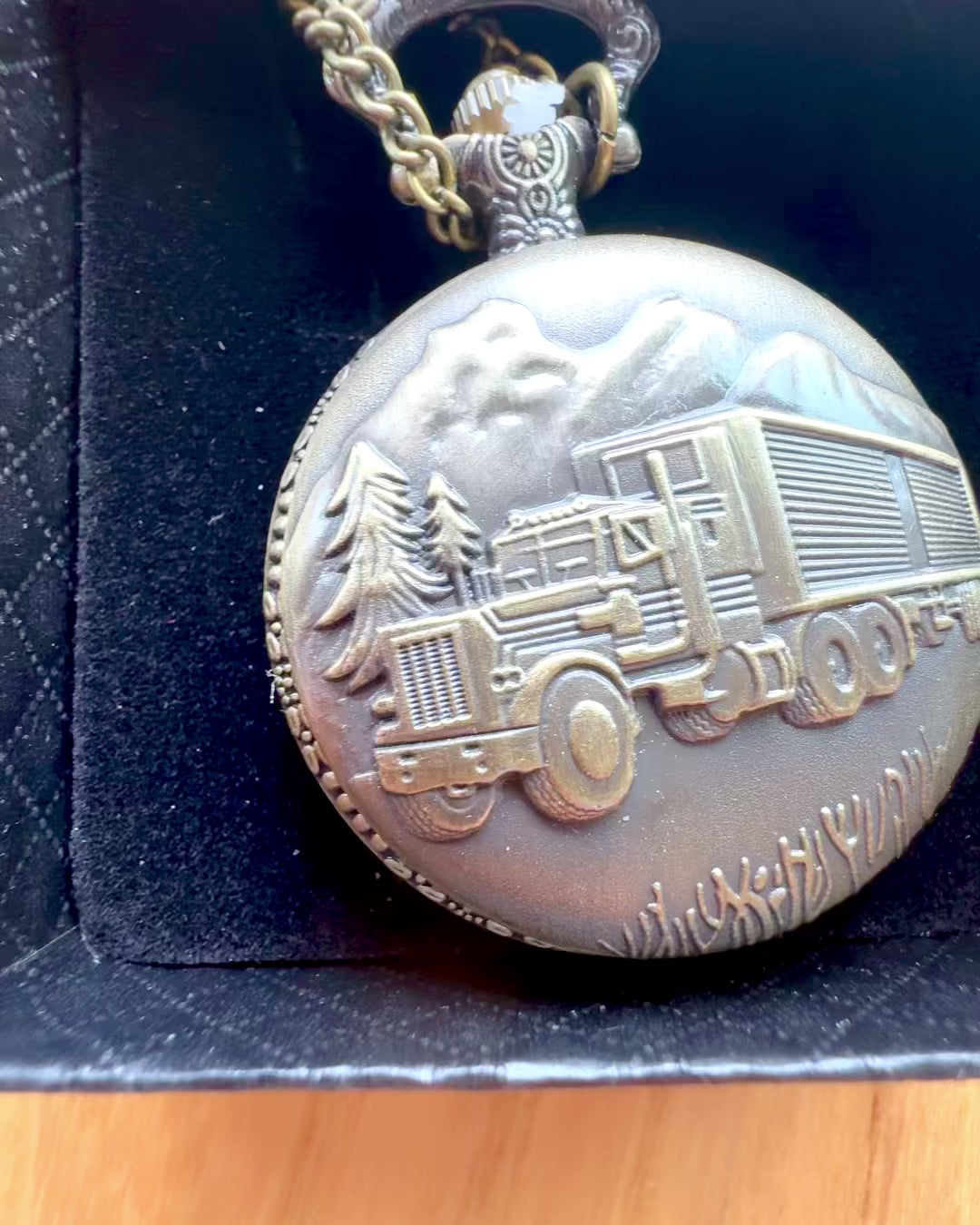 Ceas de Buzunar „Road King” – cu motiv de Camion, cu gravură, pentru cadou