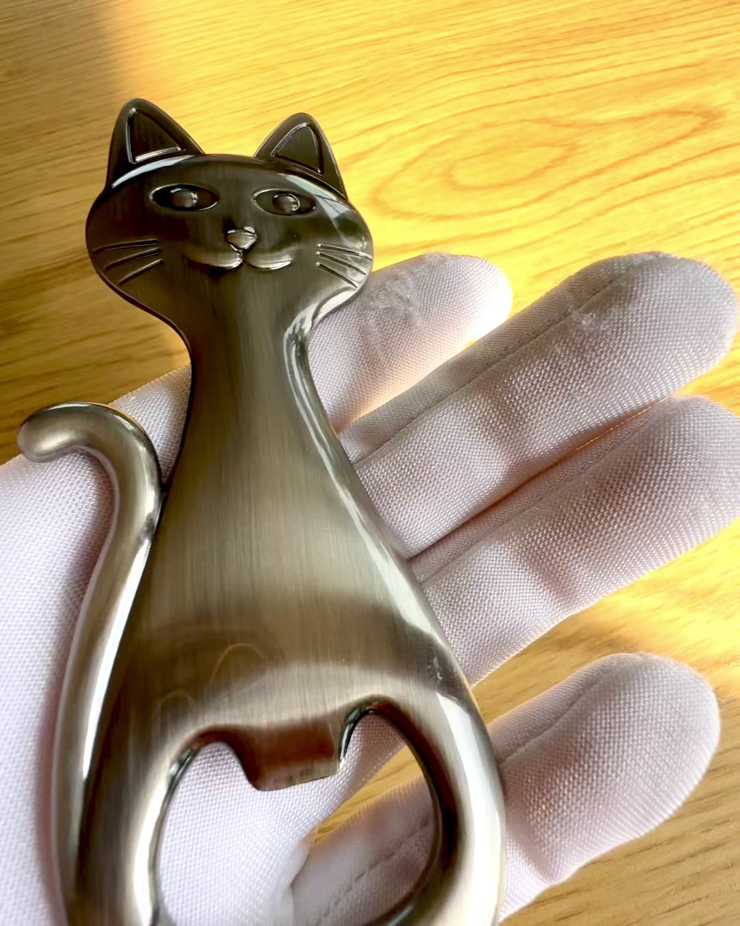 Otwieracz do butelek Vintage Zwierzaki - 7 wariantów, personalizacja grawerem na prezent