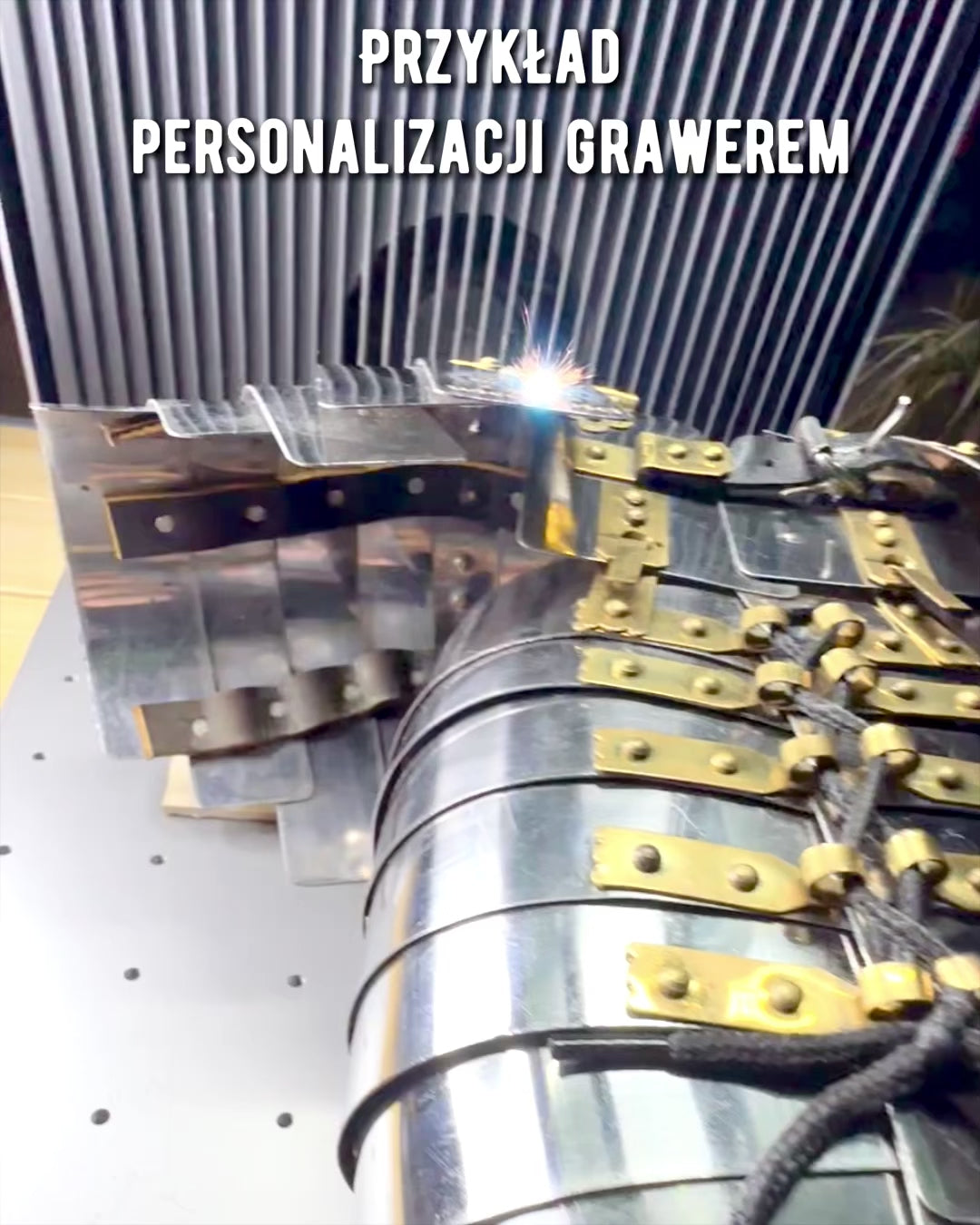 Armura Războinicului Urban - Lucrată Manual, Posibilitate de Gravare, Înălțime Aproximativ 40 cm