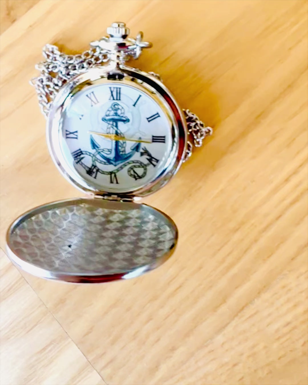 Ceas de buzunar „Złota Kotwica” - personalizare pentru cadou cu gravură