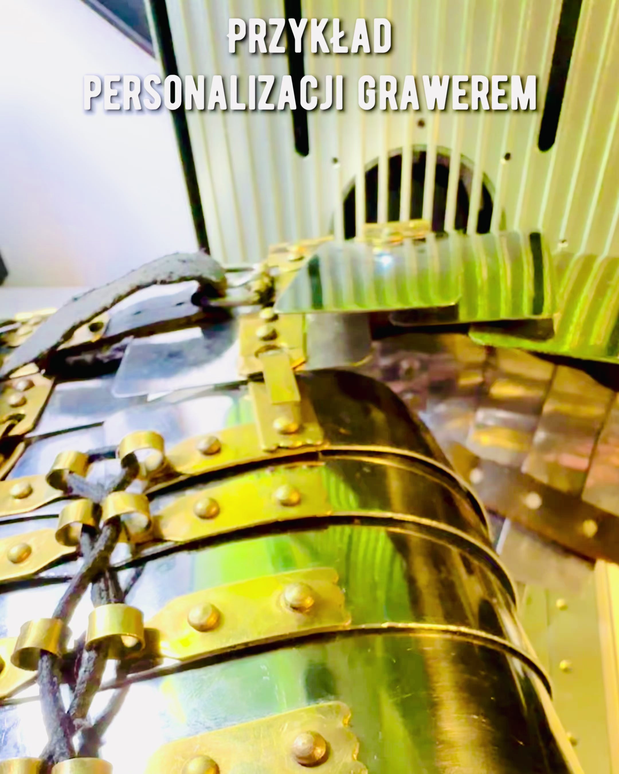 Armura Războinicului Urban - Lucrată Manual, Posibilitate de Gravare, Înălțime Aproximativ 40 cm