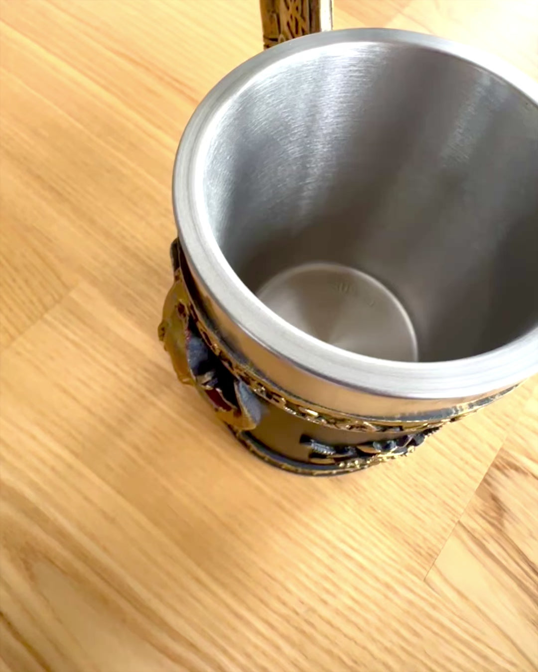 Karnawałowy Kufel Wojownika - 600 ml, 16 cm înălțime, posibilitate de personalizare cu gravură pentru cadou