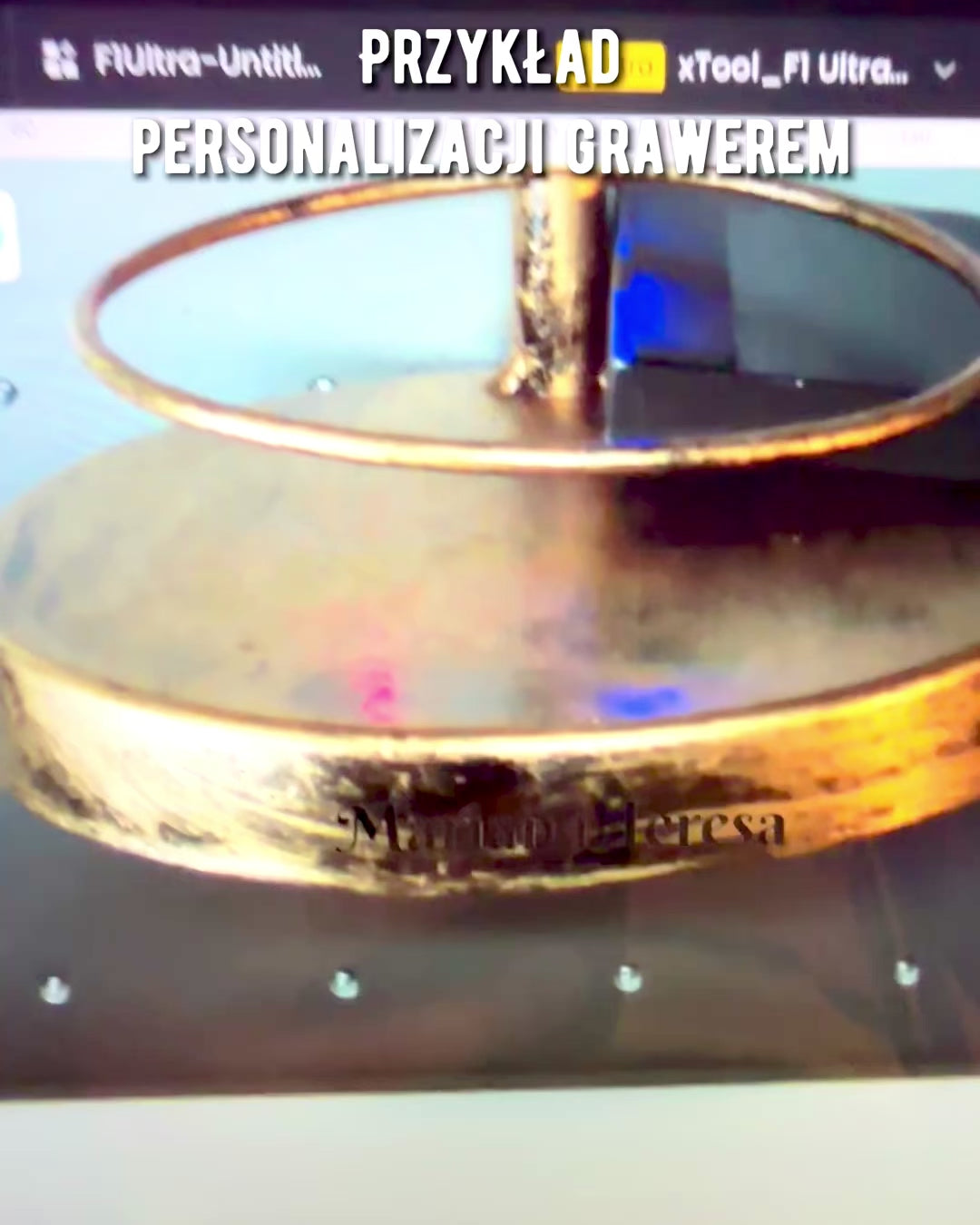 Scrumieră Metalică Elegantă "Rustic Charm" cu înălțimea de 19-23 cm, 8 variante disponibile, gravură la cerere