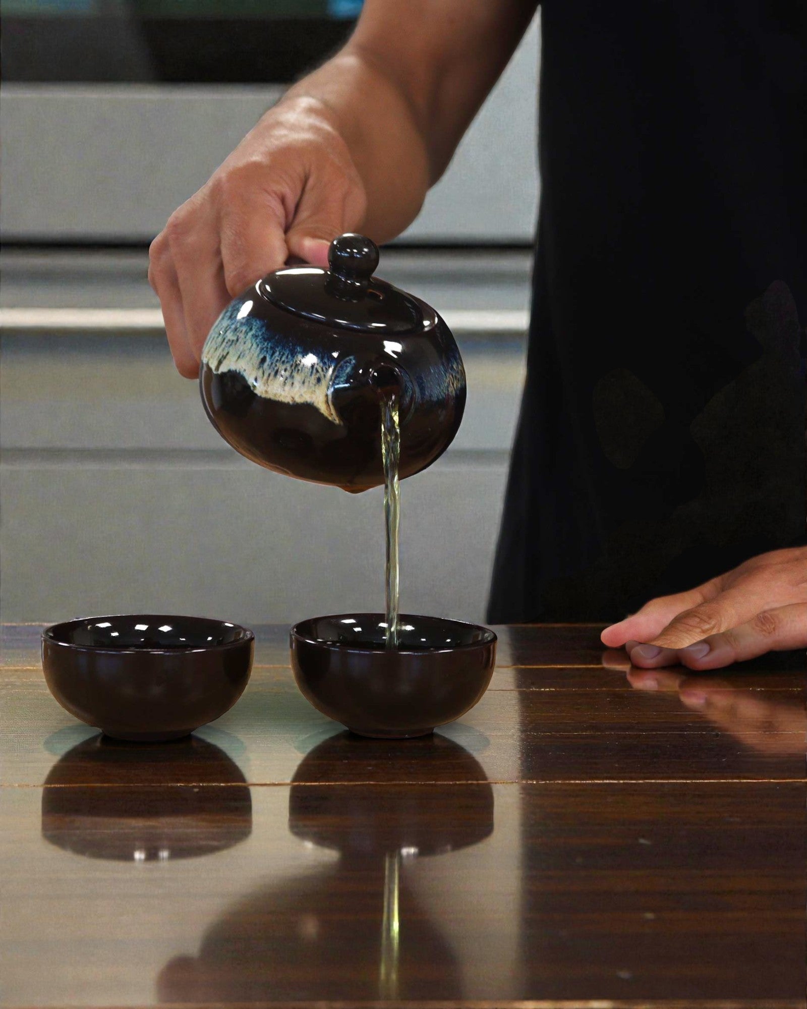 Czarna Glazura – Mały Zestaw do Herbaty z 2 Filiżankami