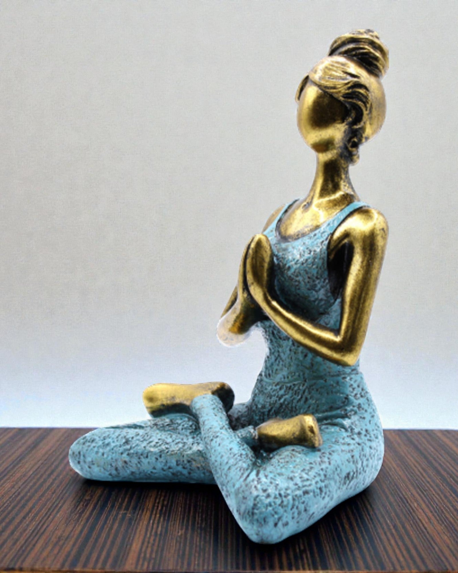 Figurină de femeie 24 cm – Yoga Energie auriu-turcoaz