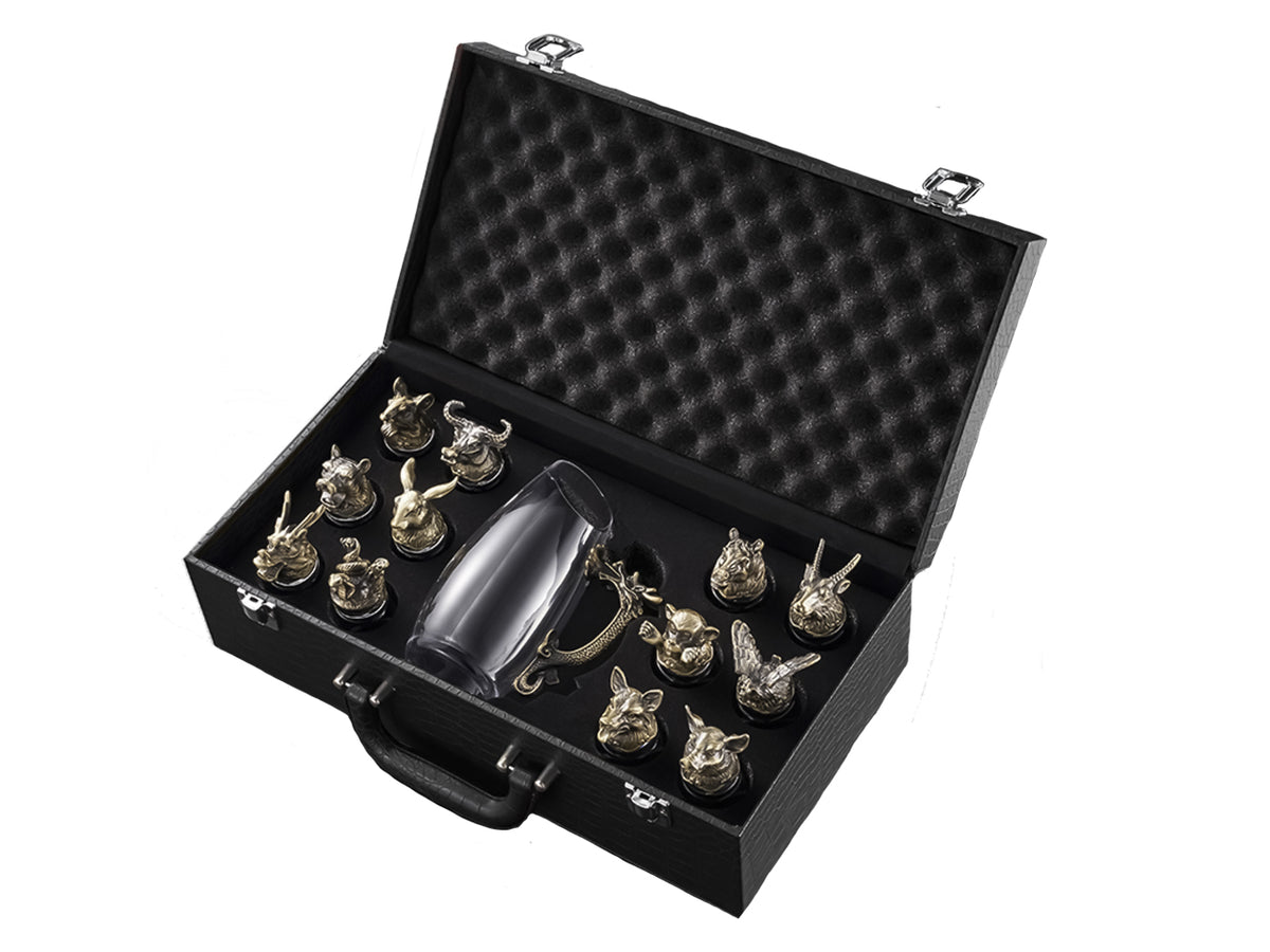 Set de 12 pahare 25ml + carafă 250ml cu posibilitate de personalizare prin gravură