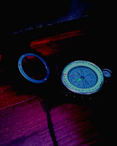 Compas Inclinometric Profesional K4580 - Rezistent la Apă, Multifuncțional, pentru Provocări de Teren