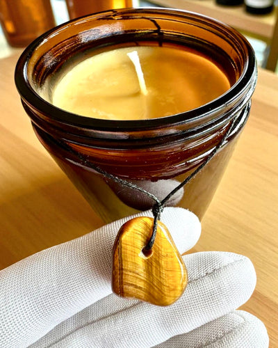 Lumânare intențională Puterea Tigrului – Încredere în sine și prosperitate, 250 ml, posibilitate de personalizare a capacului pentru cadou