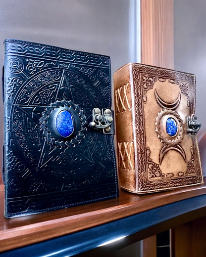 Jurnal Premium, Model Antic, Caiet din Piele „Cronica Magică” 200 de pagini, 2 variante disponibile, personalizare cu gravură