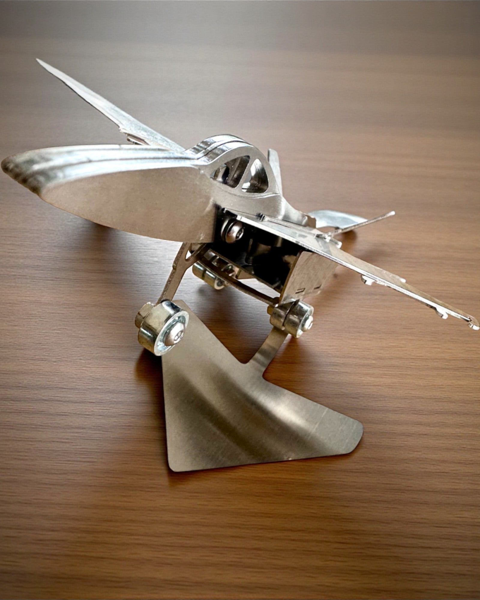 Metalowy Model Myśliwca „SkyRaptor” – stal nierdzewna, personalizowany grawer na prezent