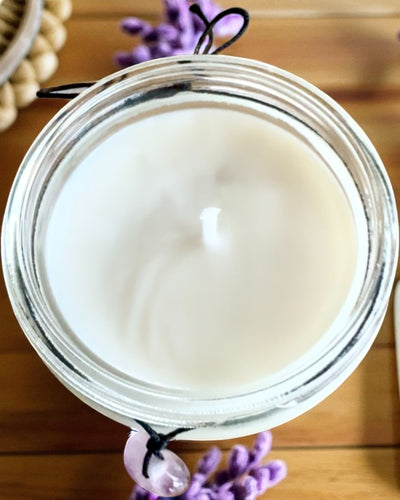 Lumânare din soia pentru intenții Ametist – liniște, armonie și purificare, 250 ml, posibilitate de personalizare pentru cadou