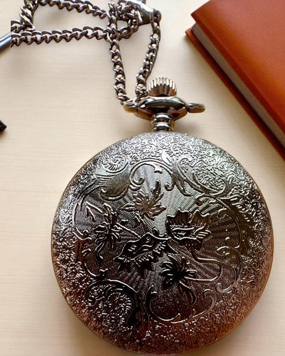 Ceas de buzunar negru „Midnight Elegance”, personalizare pentru cadou cu gravură
