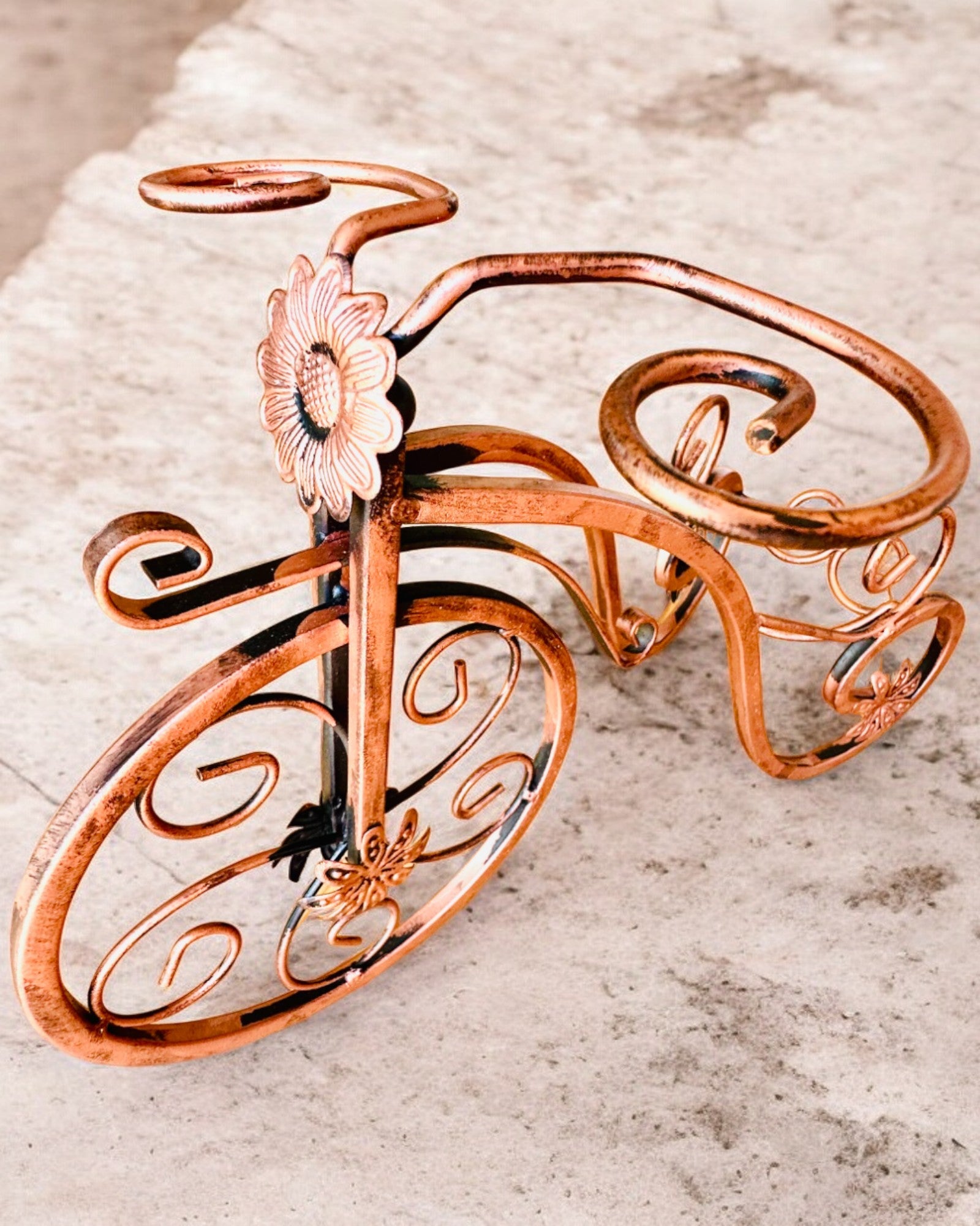 Suport pentru vin „WineCycle” în formă de bicicletă - posibilitate de personalizare cu gravură pentru cadou