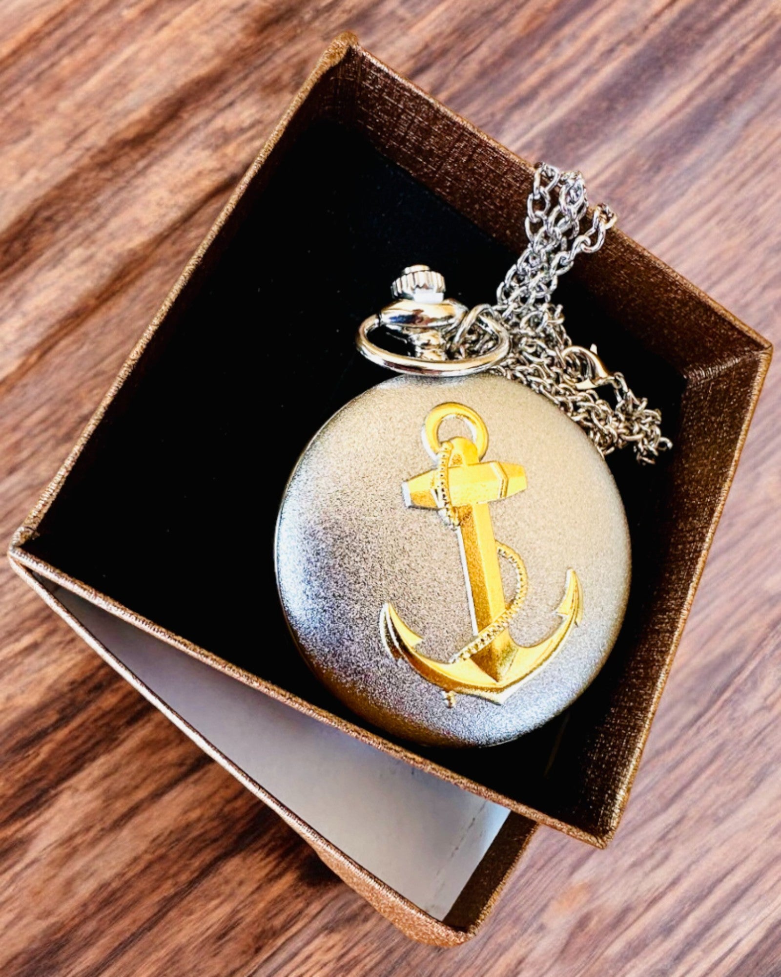 Ceas de buzunar „Złota Kotwica” - personalizare pentru cadou cu gravură