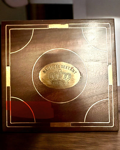 Cutie Mare din Lemn pentru Sextant sau Busolă Premium „Mariner's Legacy” cu Posibilitate de Gravare