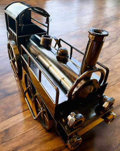 Locomotivă din fier „Retro Express” – decorațiune, model, realizată manual cu posibilitatea de gravare pentru cadou