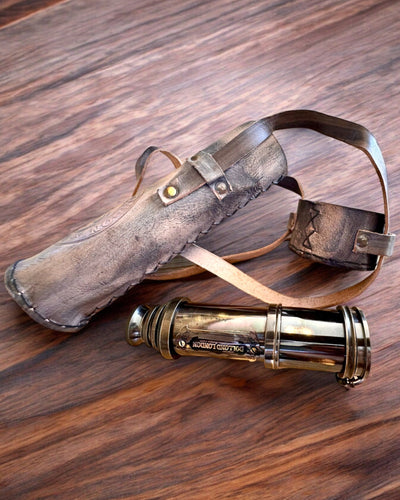 Lunetă Premium „Voyager” cu Lunetă Gravată și Etui din Piele Naturală, posibilitate de personalizare cu gravură pentru cadou