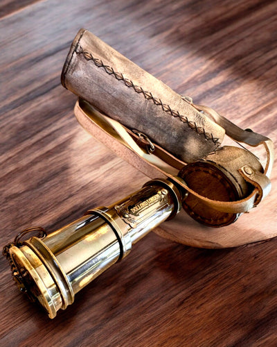 Lunetă Premium „Voyager” cu Lunetă Gravată și Etui din Piele Naturală, posibilitate de personalizare cu gravură pentru cadou