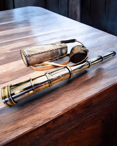 Lunetă Premium „Voyager” cu Lunetă Gravată și Etui din Piele Naturală, posibilitate de personalizare cu gravură pentru cadou