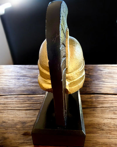 Cască Spartan Premium – rzeźba decorativă realizată manual, posibilitate de personalizare cu gravură pentru cadou